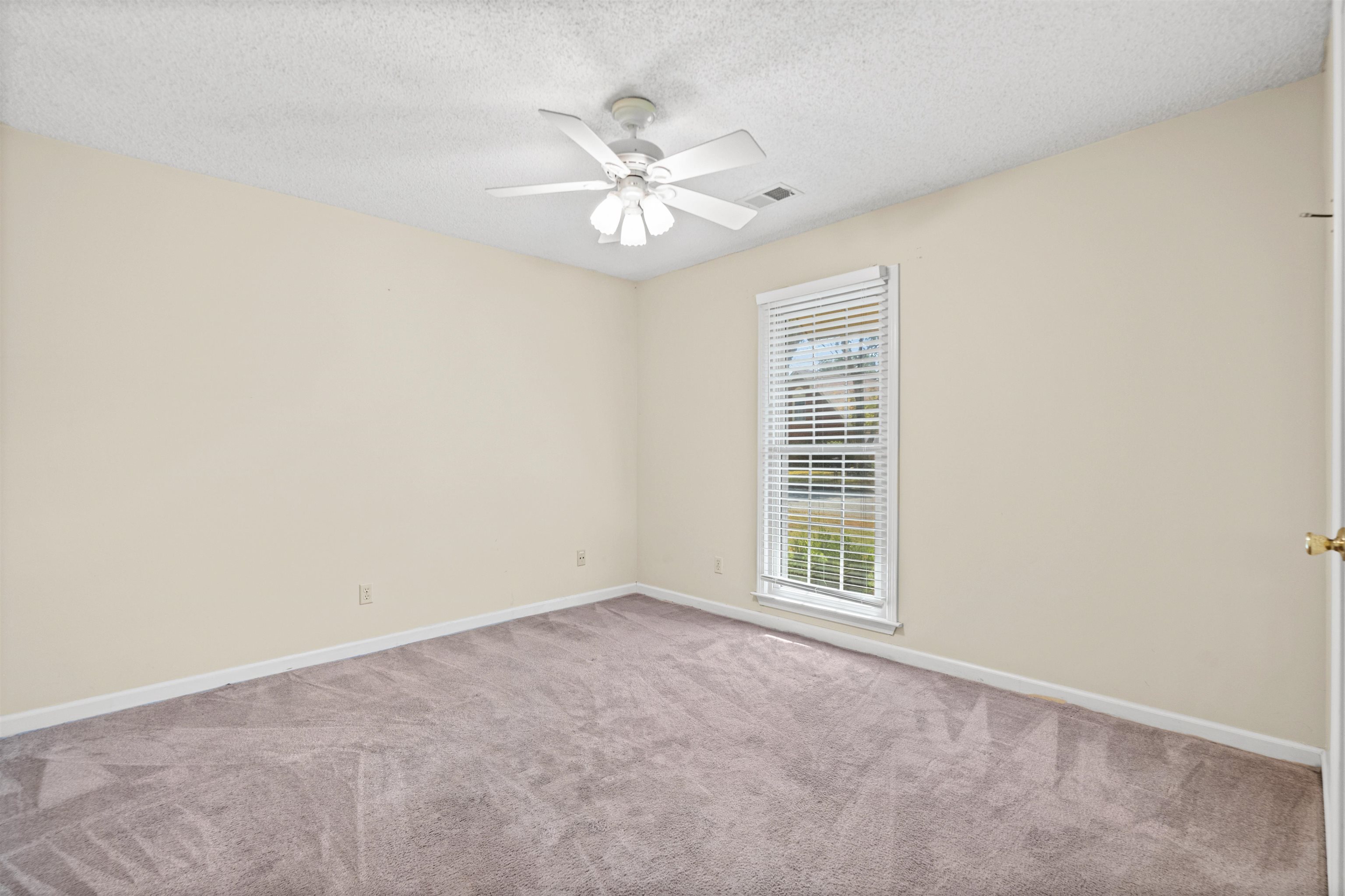 8142 S Creekside Cir S Property Photo 11