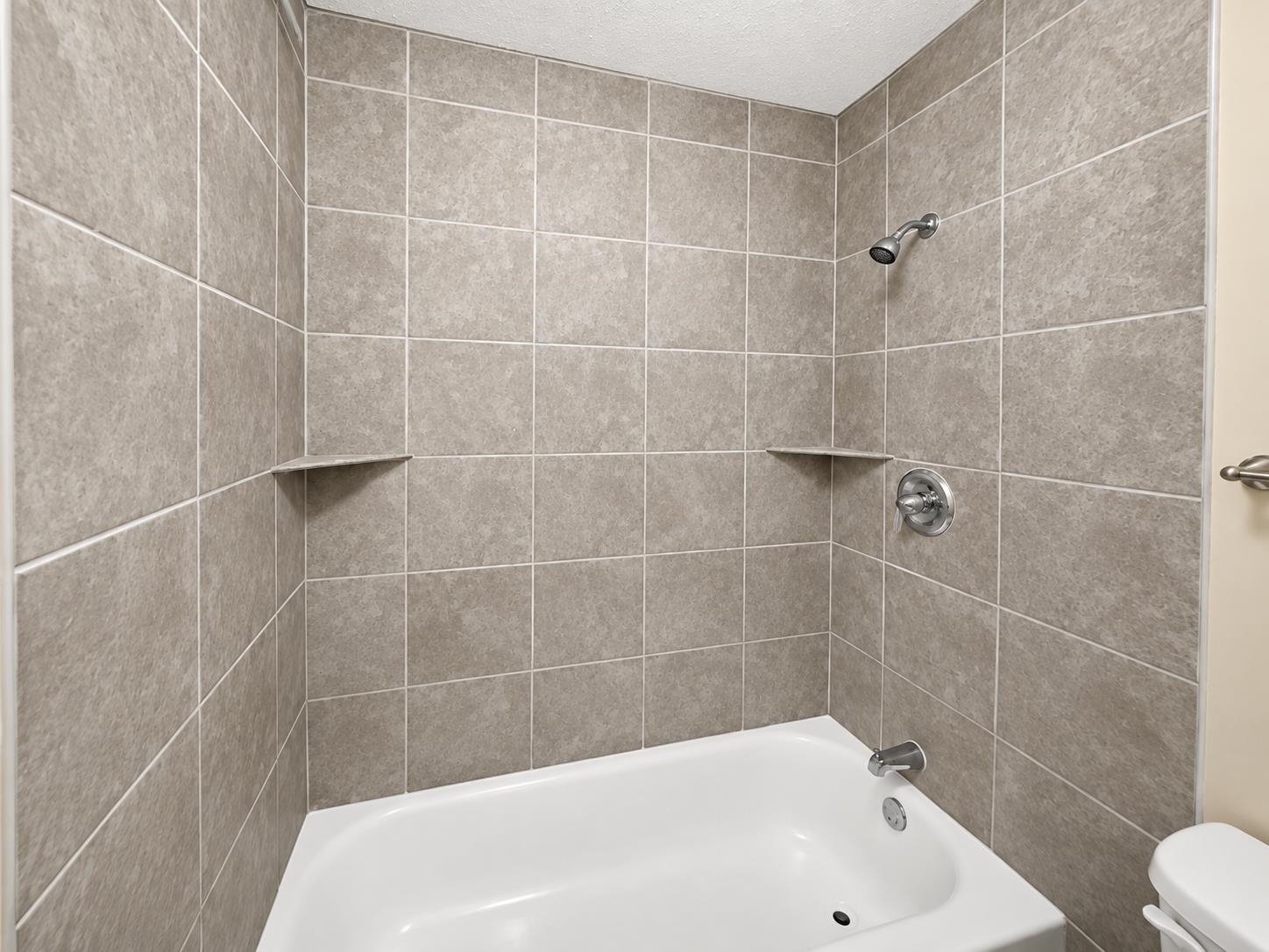 630 Blackhawk Rd Property Photo 13