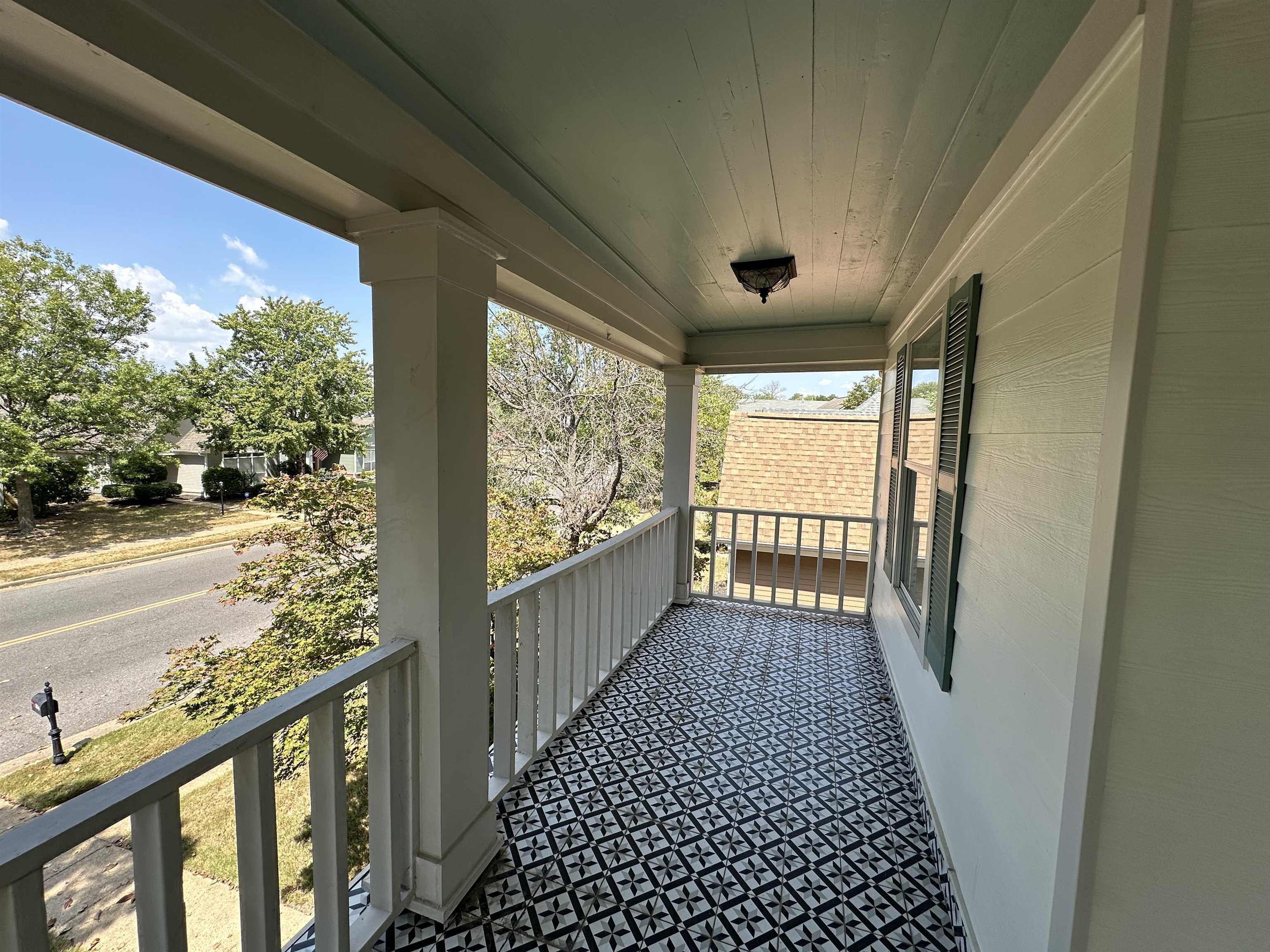 1054 E Island Dr Property Photo 11