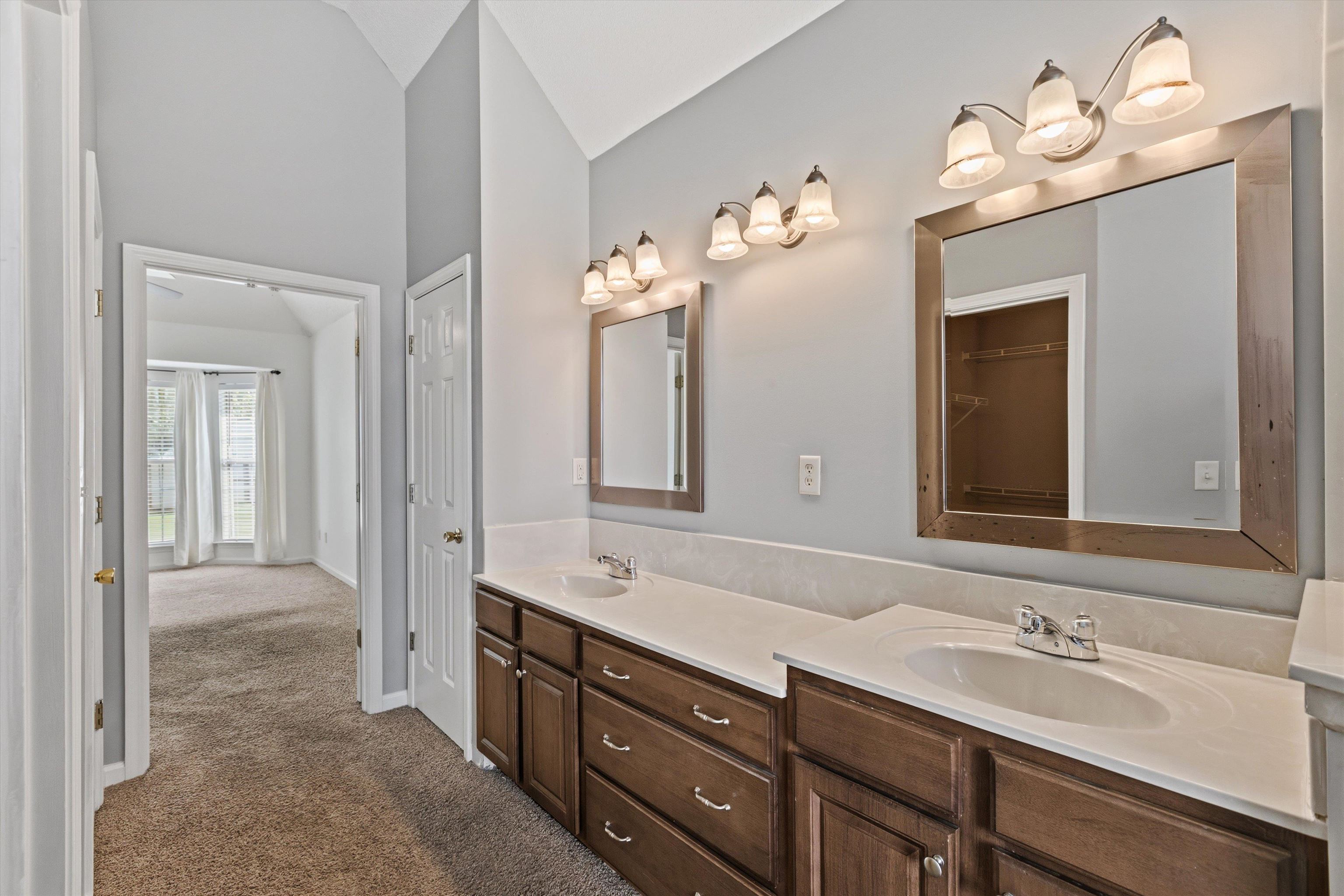 4908 N Whitfall Cv N Property Photo 17