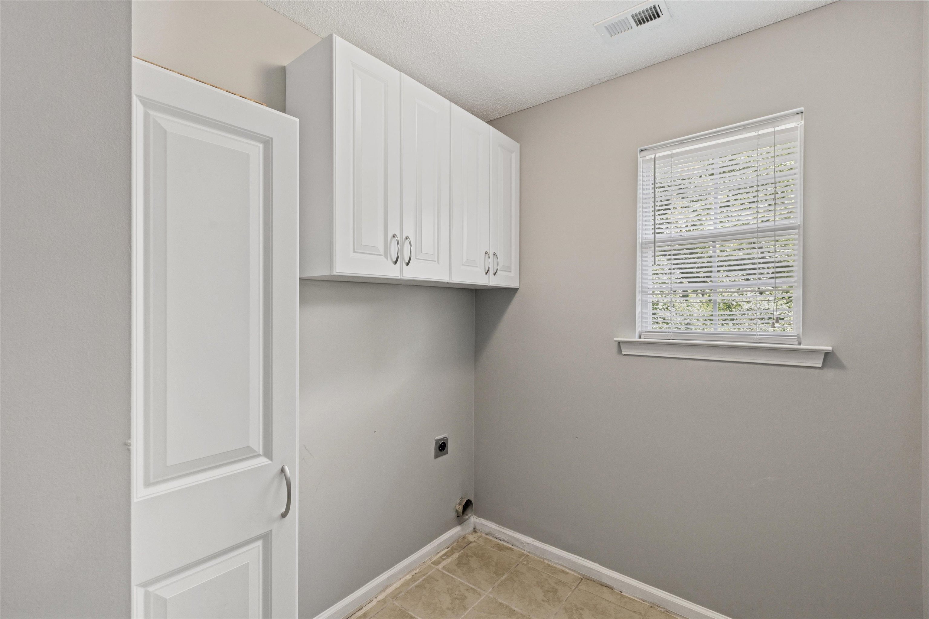4908 N Whitfall Cv N Property Photo 24