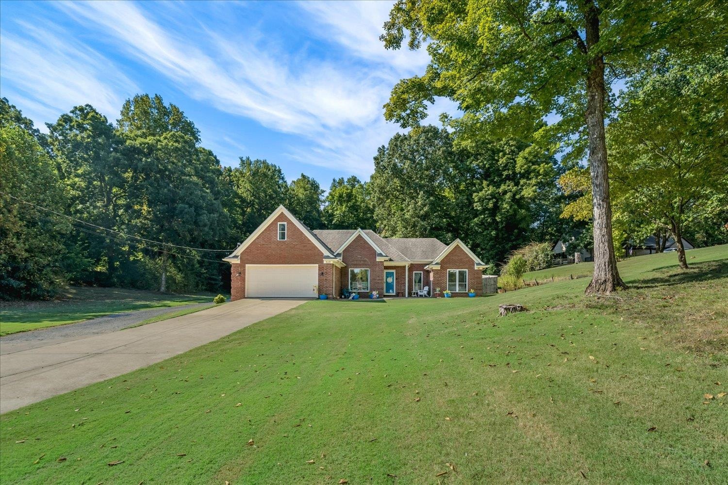 825 J E Blaydes Pky Property Photo 1