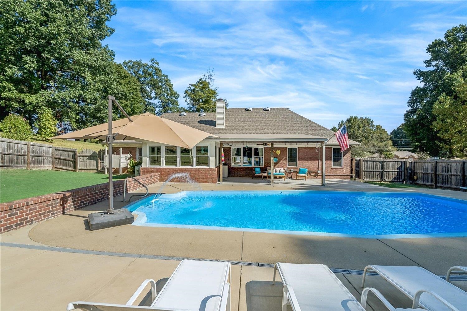 825 J E Blaydes Pky Property Photo 3