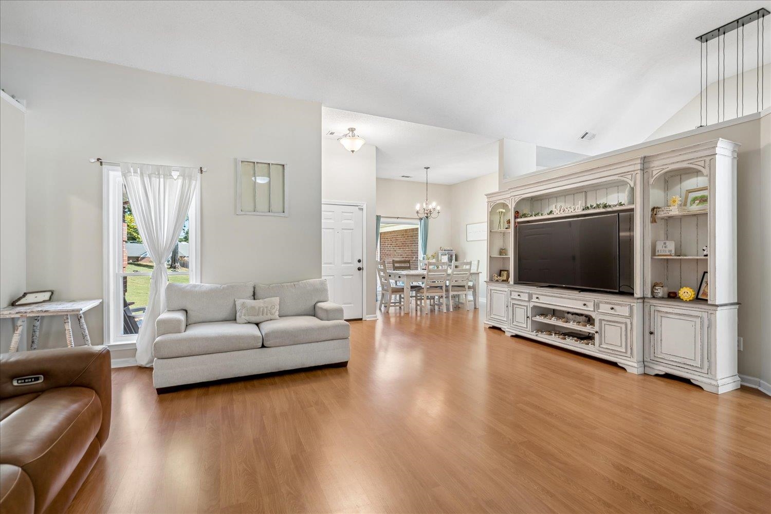 825 J E Blaydes Pky Property Photo 8