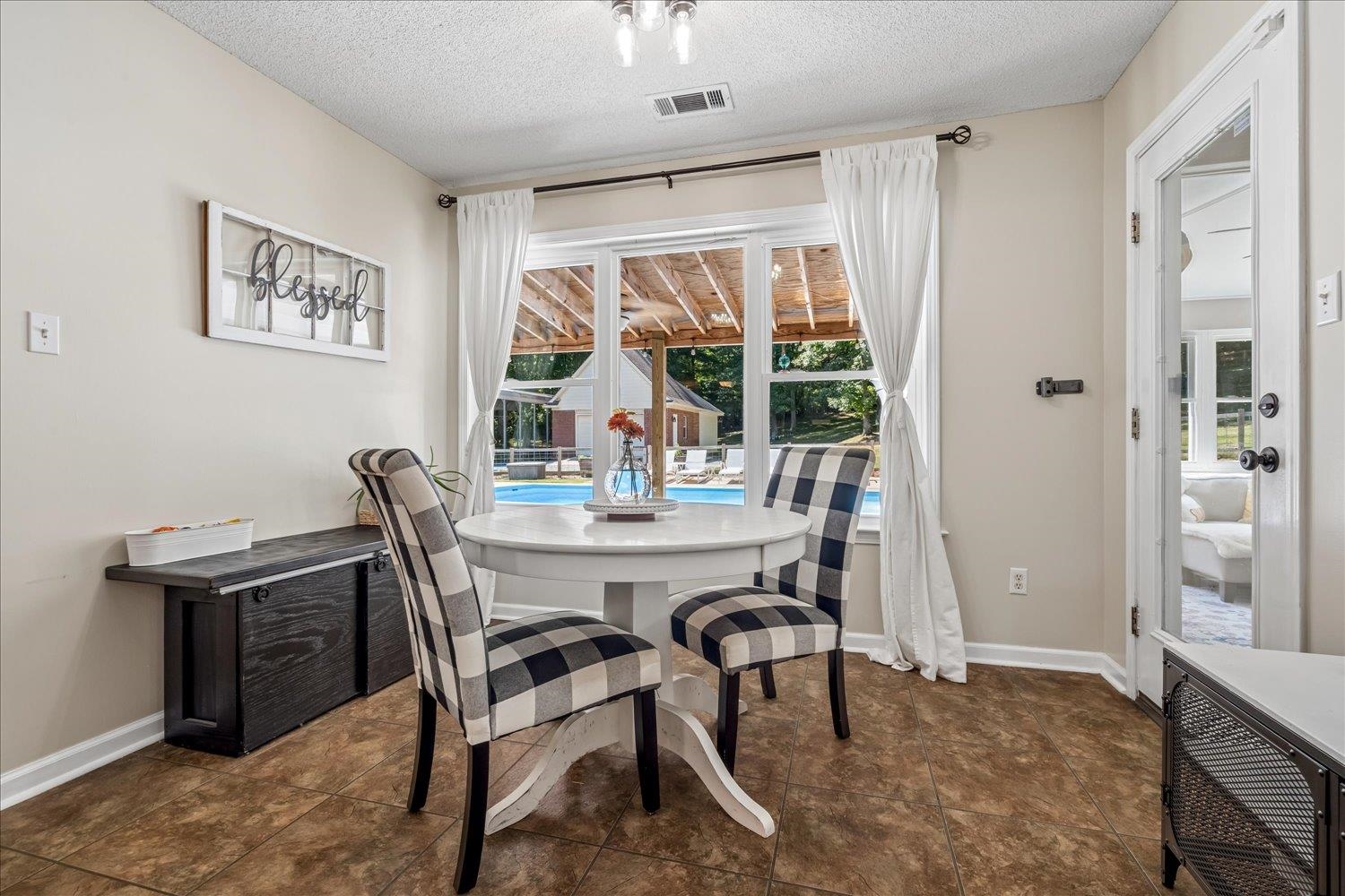 825 J E Blaydes Pky Property Photo 11