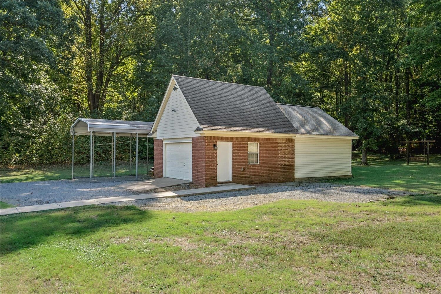 825 J E Blaydes Pky Property Photo 37