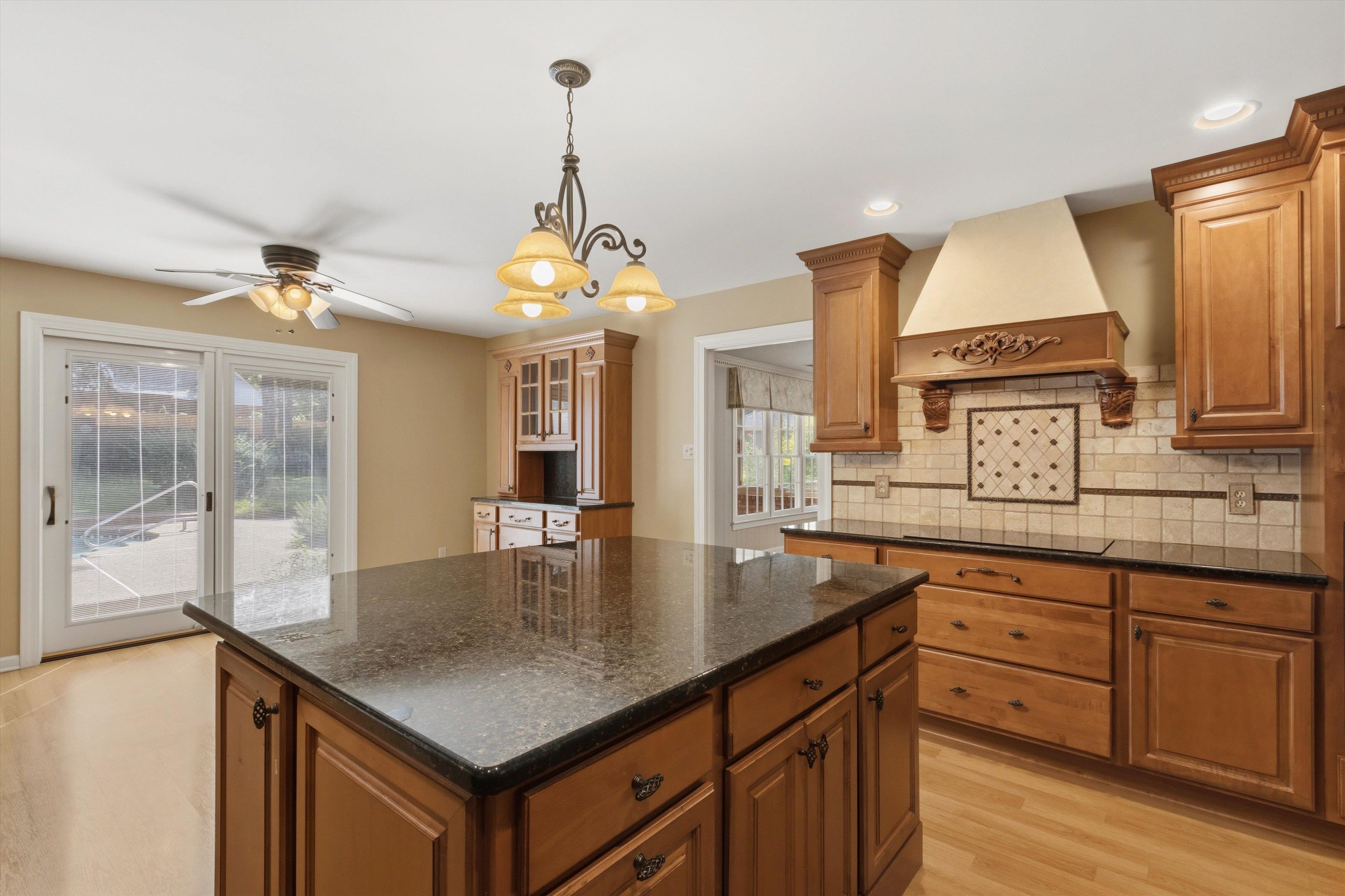 2252 Coathbridge Dr Property Photo 16
