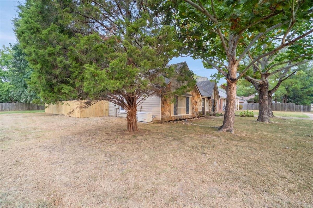 7109 Tagen Dr Property Photo 2