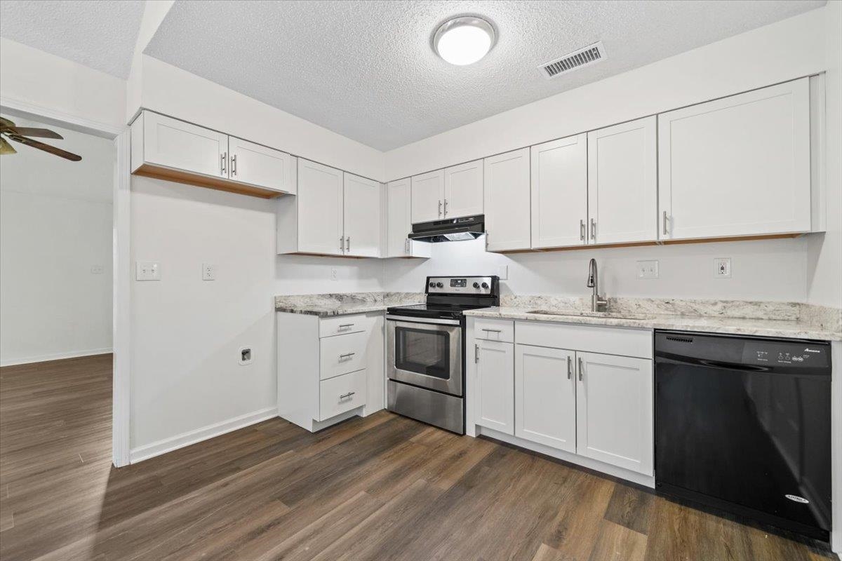 7109 Tagen Dr Property Photo 13