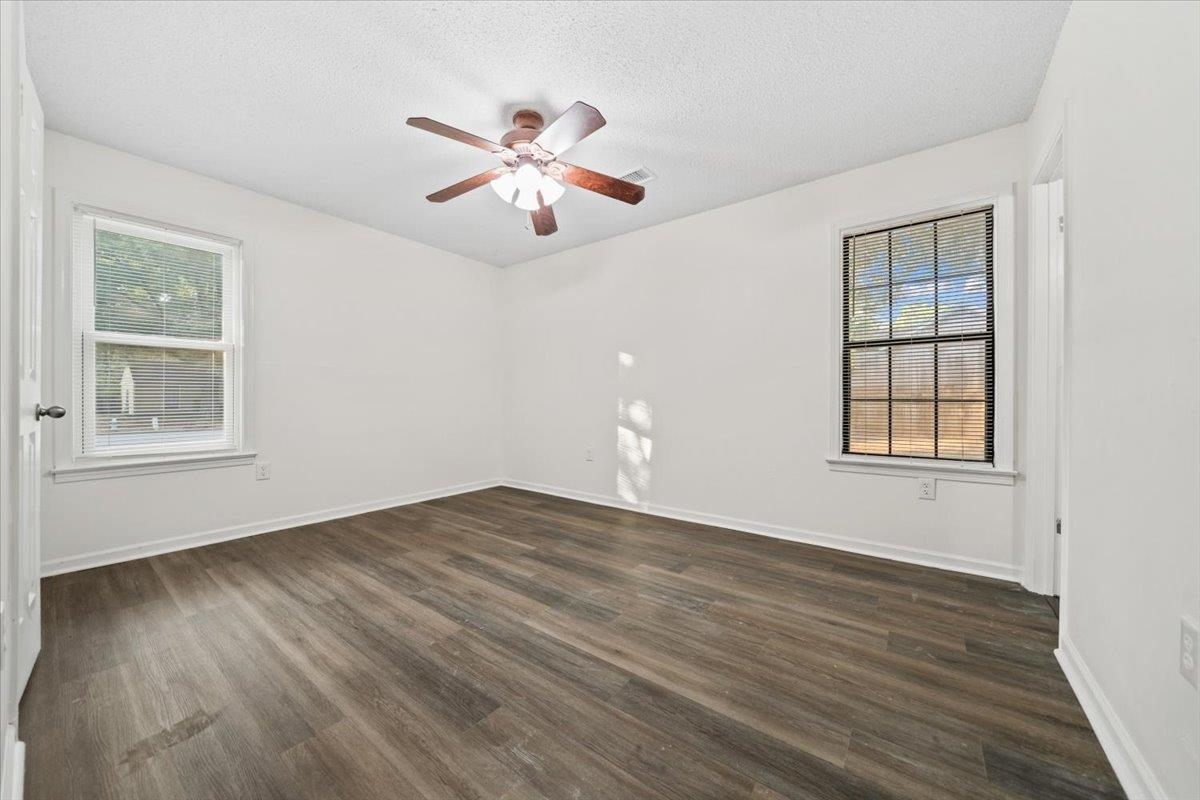 7109 Tagen Dr Property Photo 16