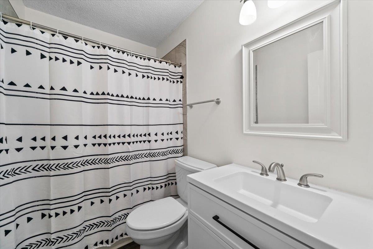 7109 Tagen Dr Property Photo 17