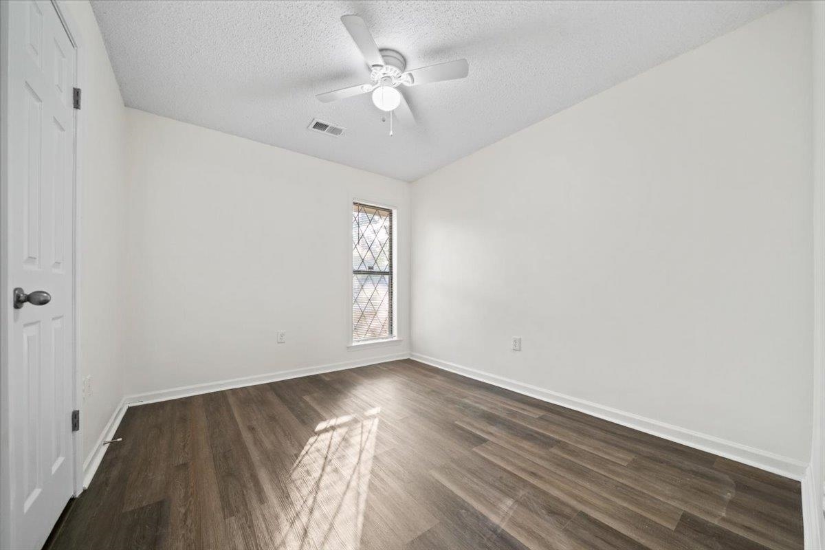7109 Tagen Dr Property Photo 19