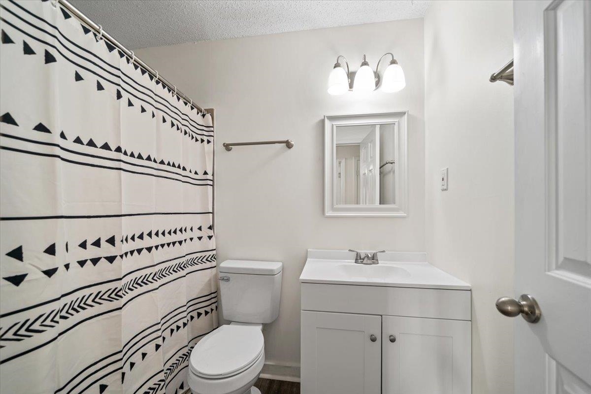 7109 Tagen Dr Property Photo 20