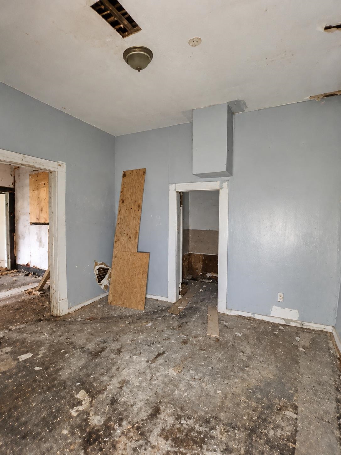 509 Leath St Property Photo 6