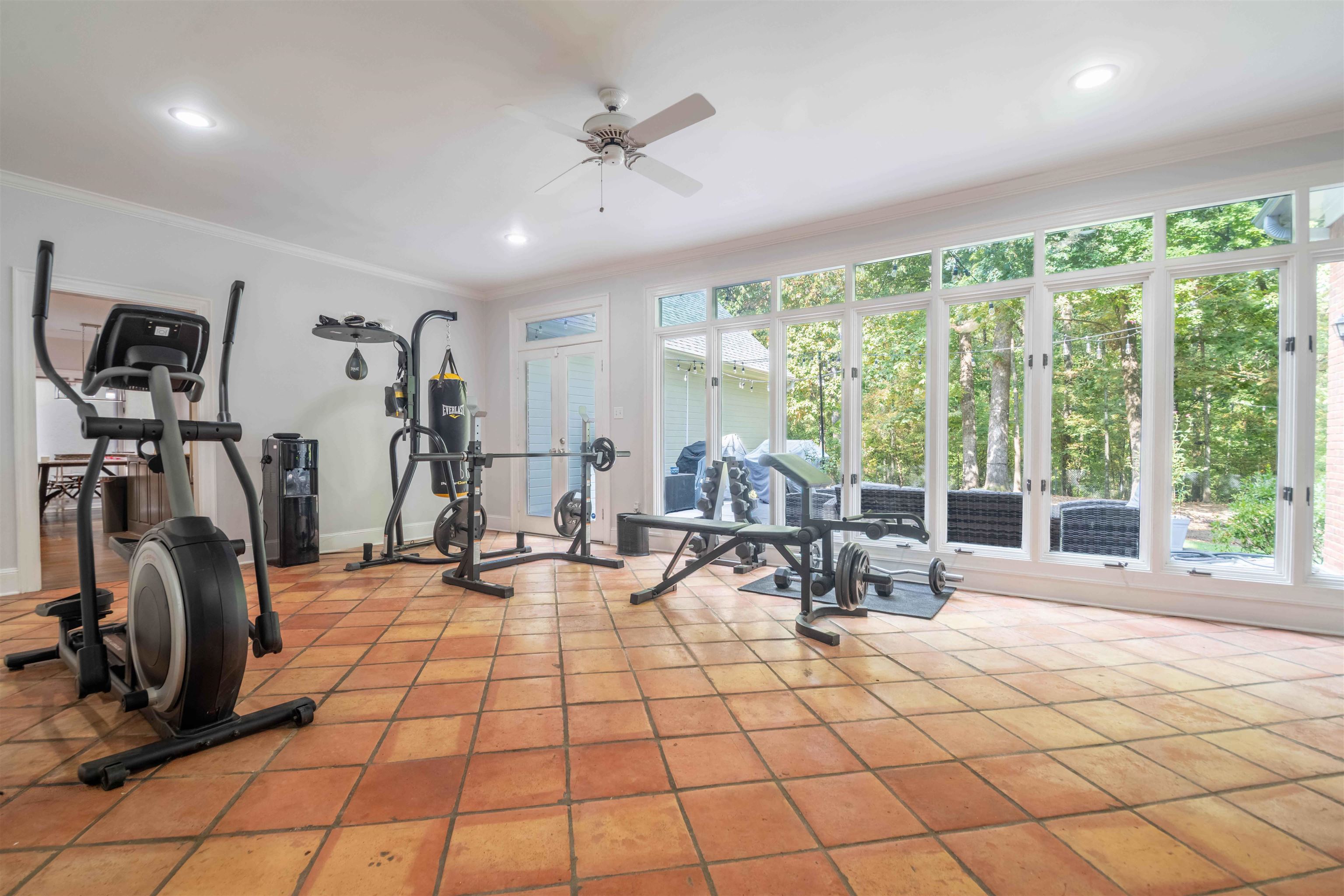 7816 Wood Glen Cv Property Photo 17