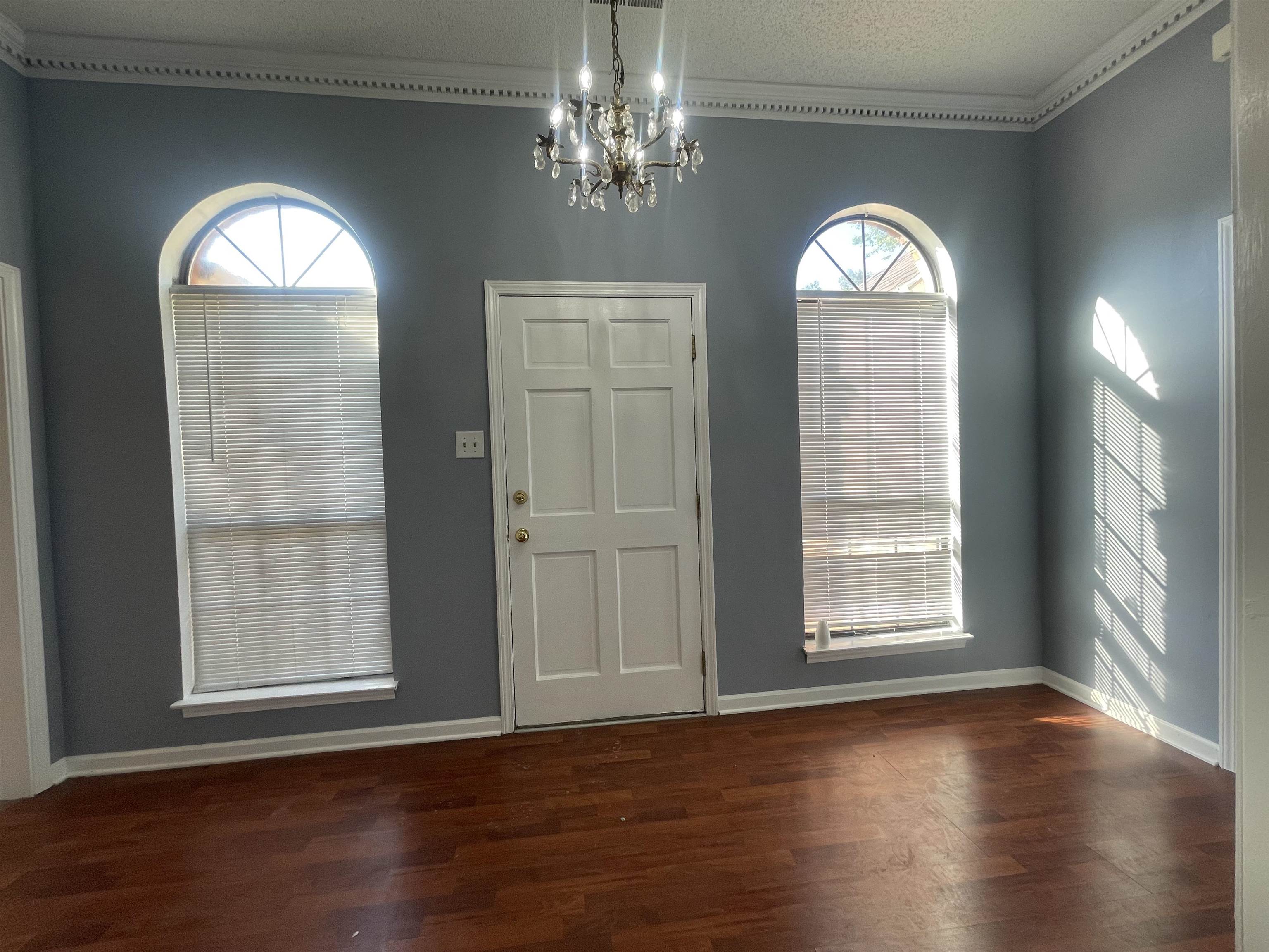 2050 Mt Badon Ln Property Photo 2