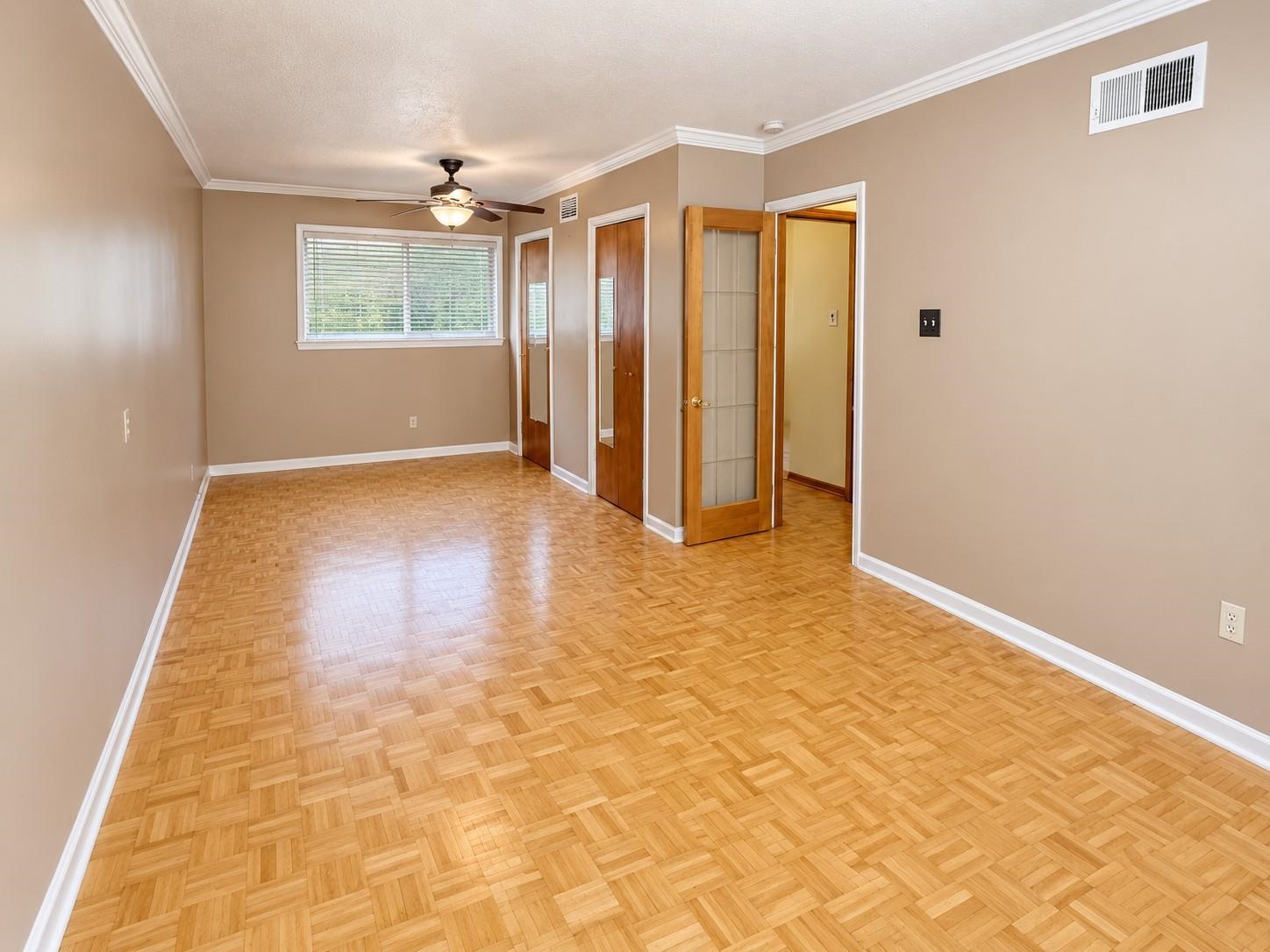 417 Charter Ave Property Photo 11