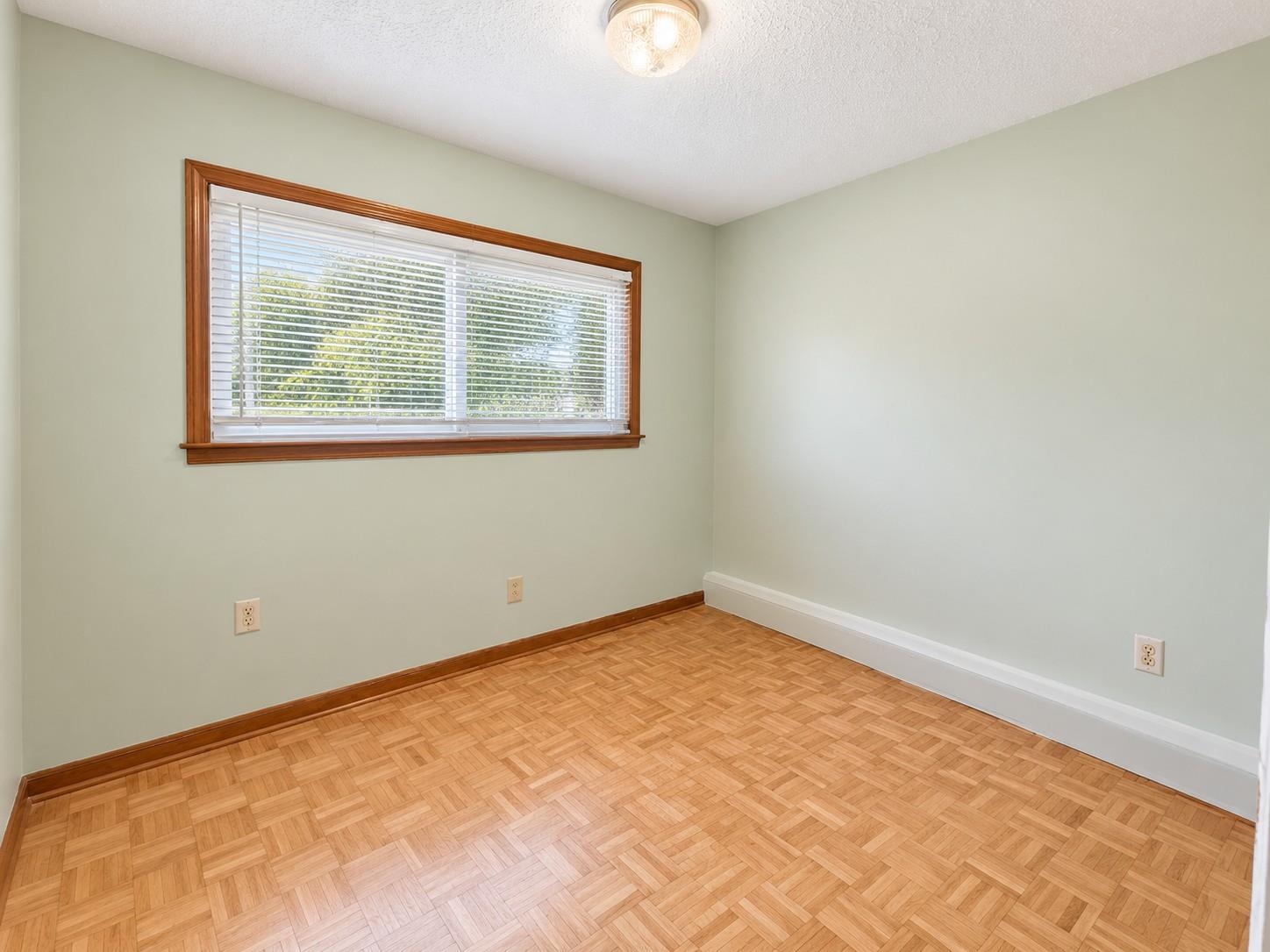 417 Charter Ave Property Photo 13