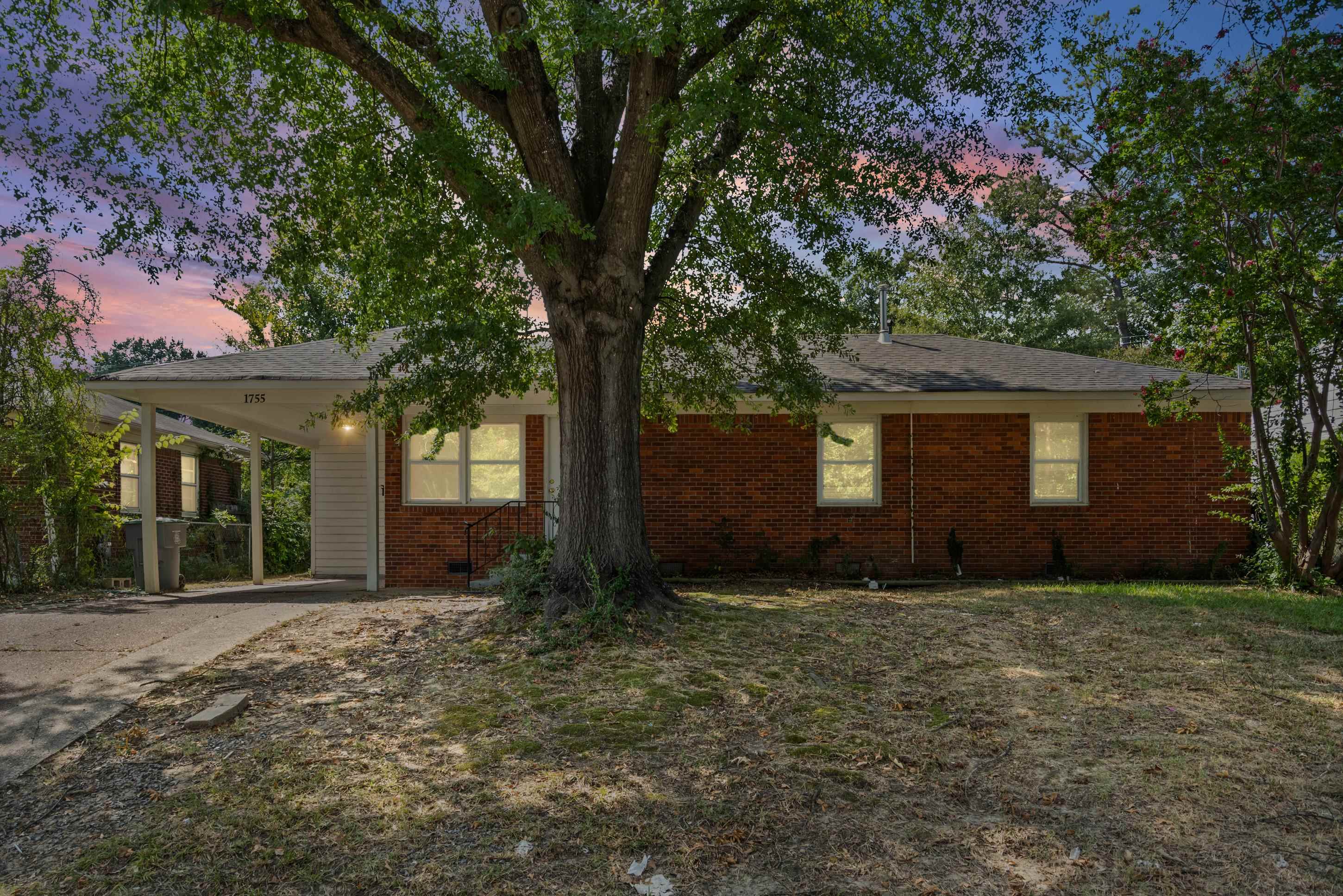 1755 Dorrie Ln Property Photo 2