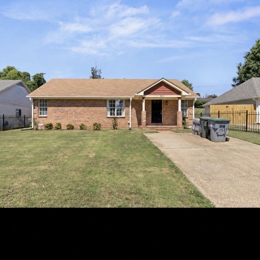 2512 Derbyshire Ave Property Photo 1