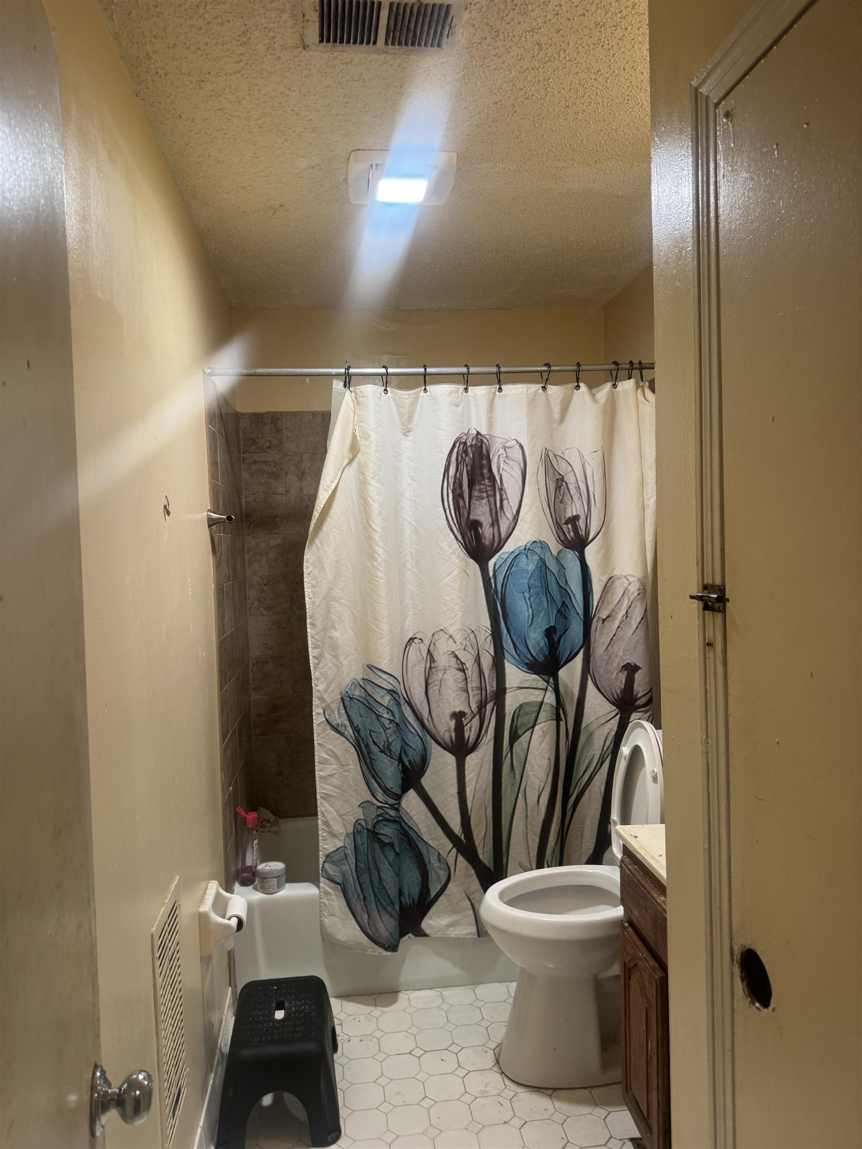 4155 Archer Dr Property Photo 6