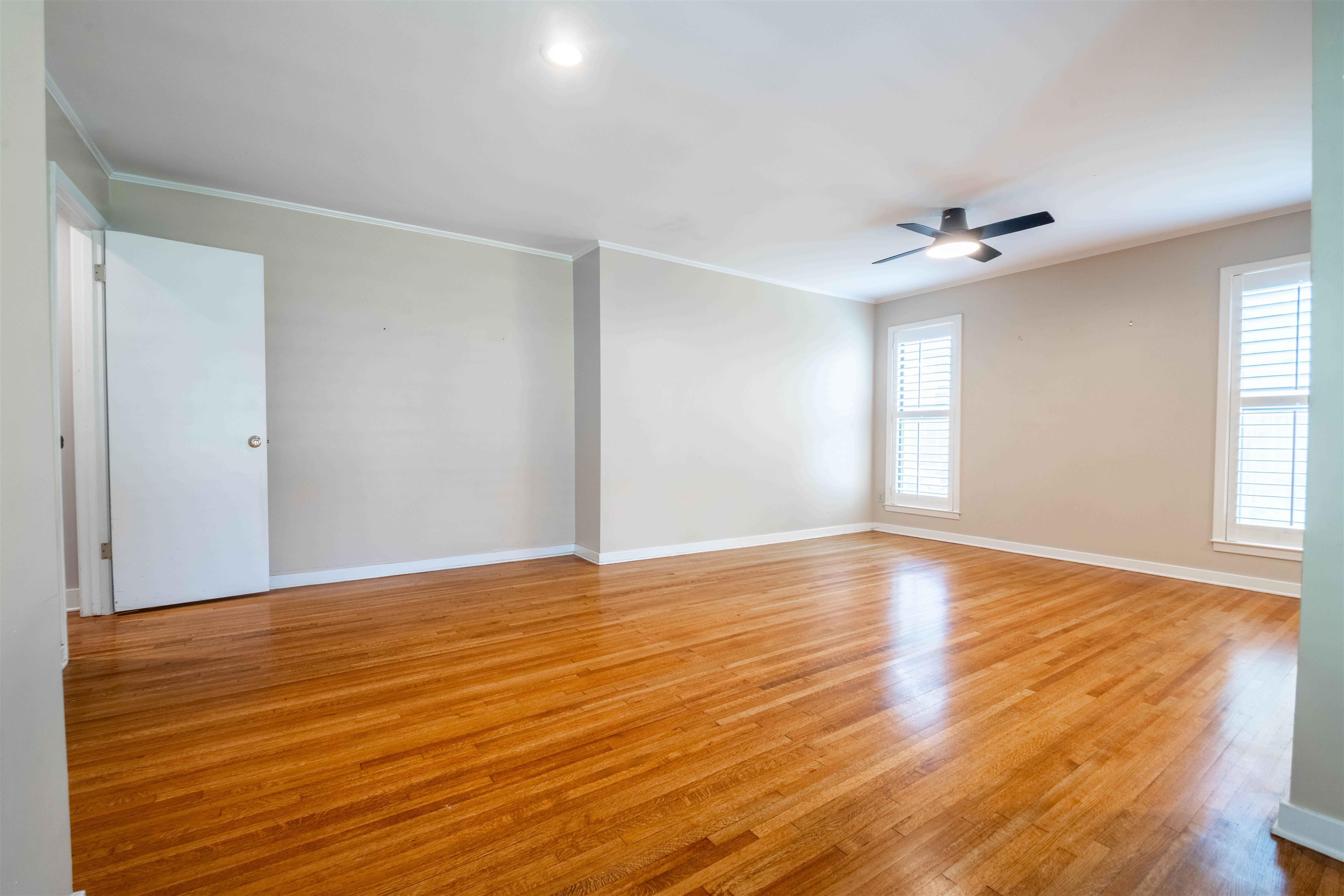 4288 Charleswood Ave Property Photo 27