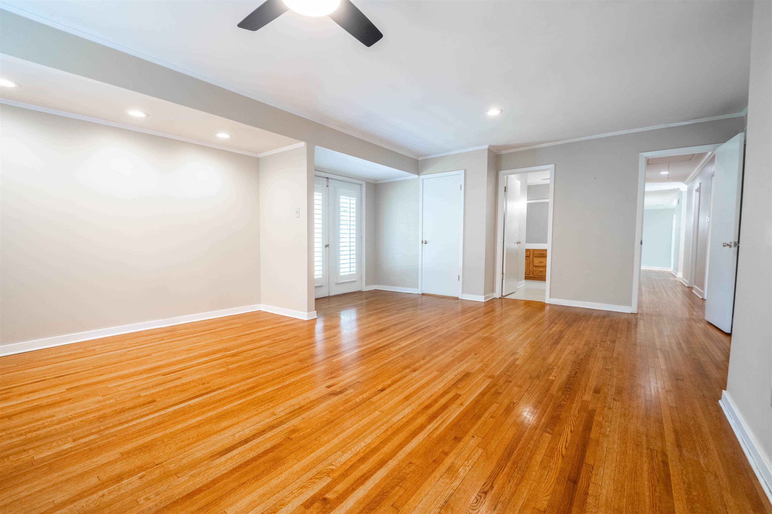 4288 Charleswood Ave Property Photo 29