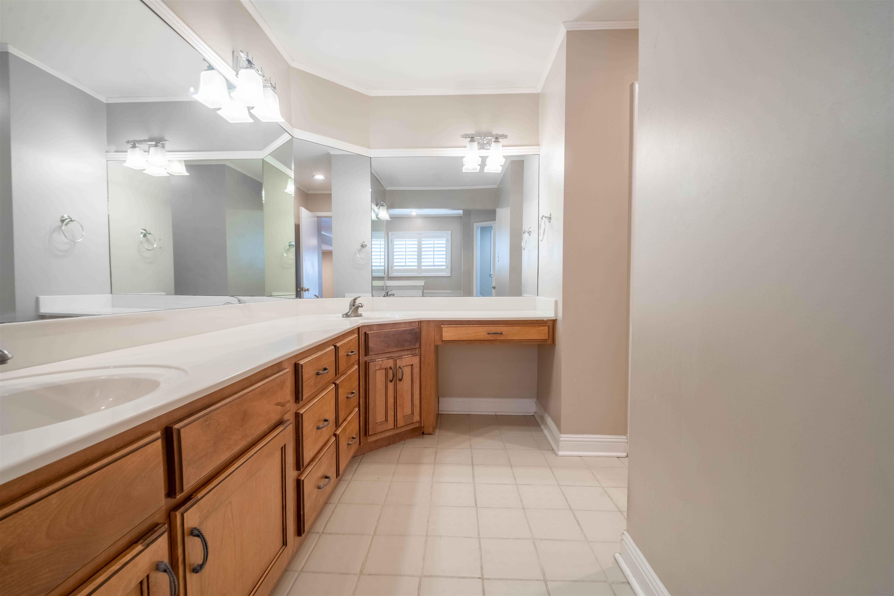 4288 Charleswood Ave Property Photo 30
