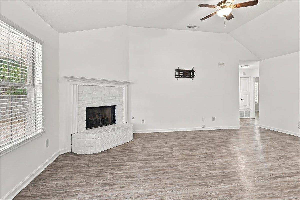 7938 Macon Rd Property Photo 5