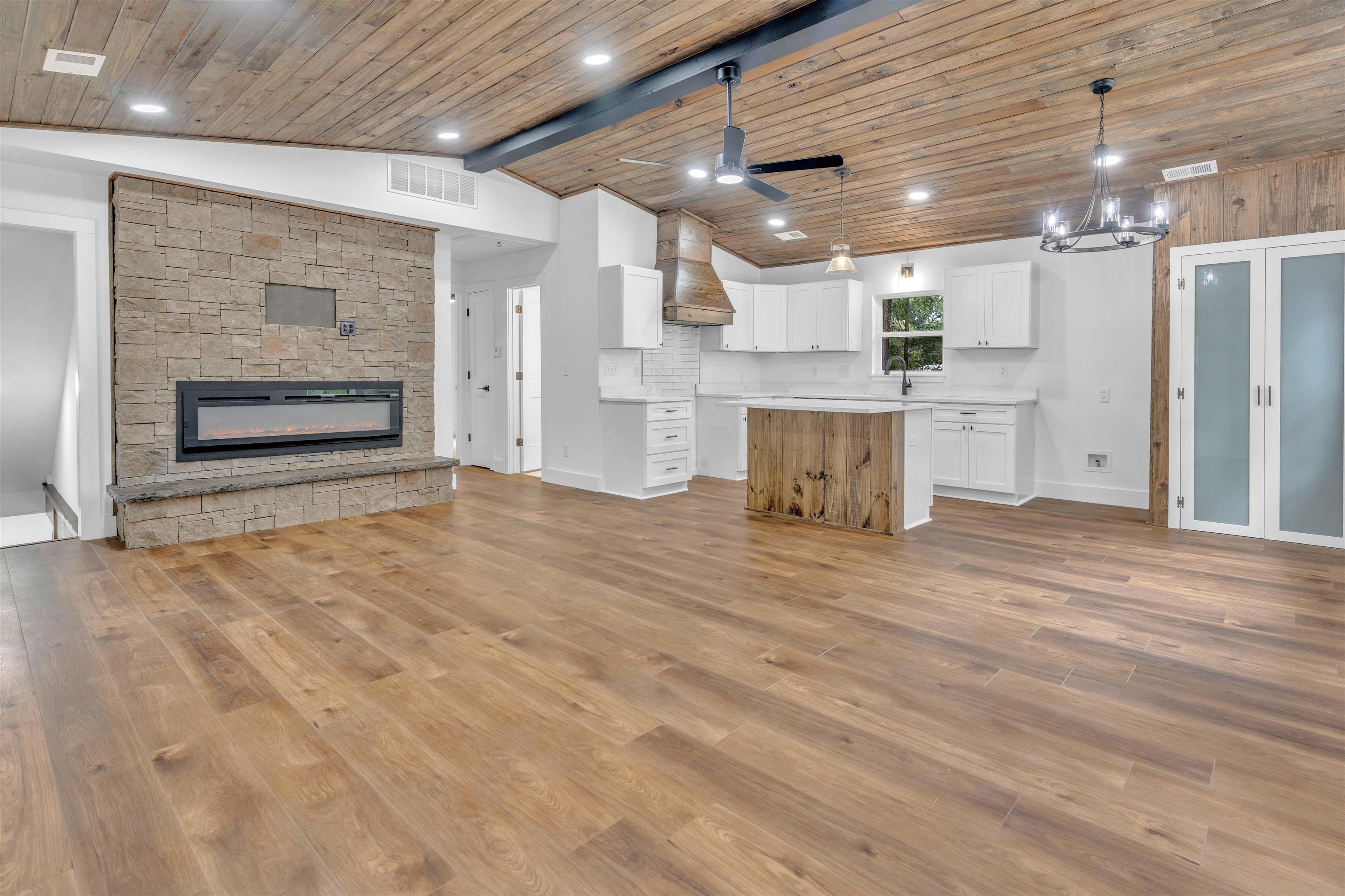 1310 Ecology Loop Property Photo 8