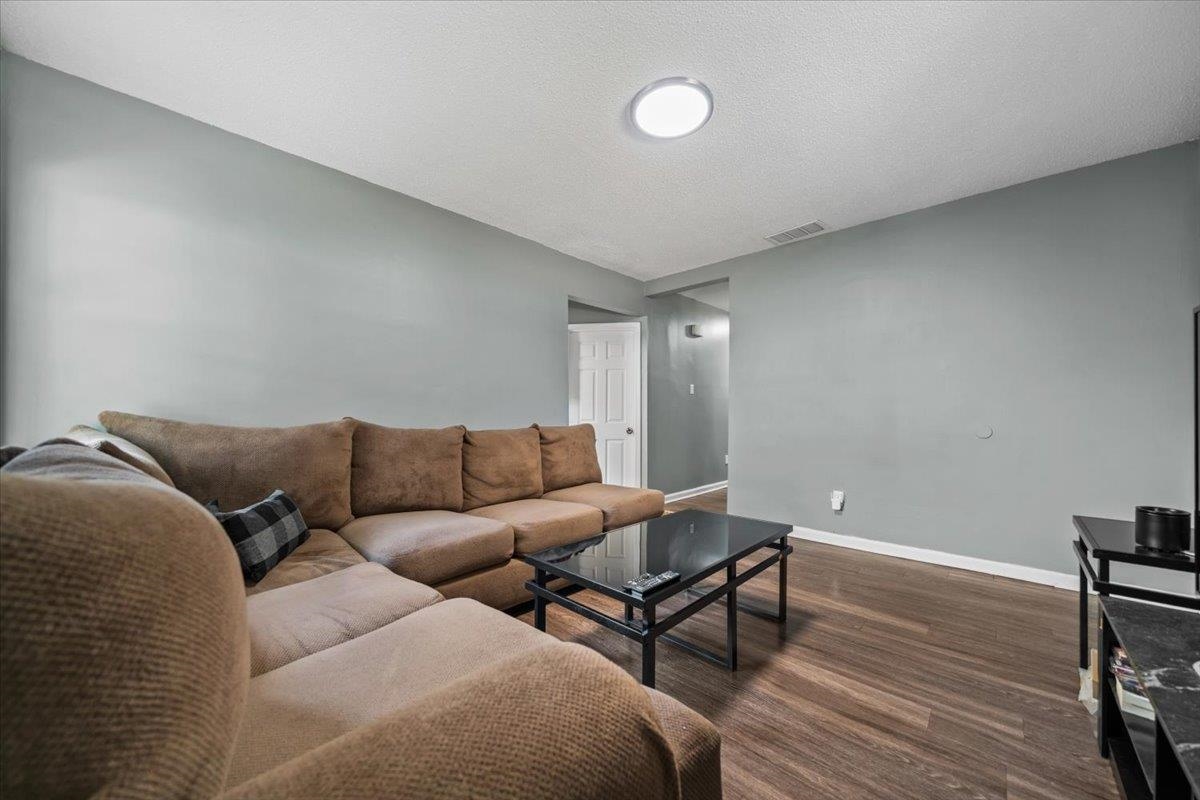 7804 W Navy Cir Property Photo 6
