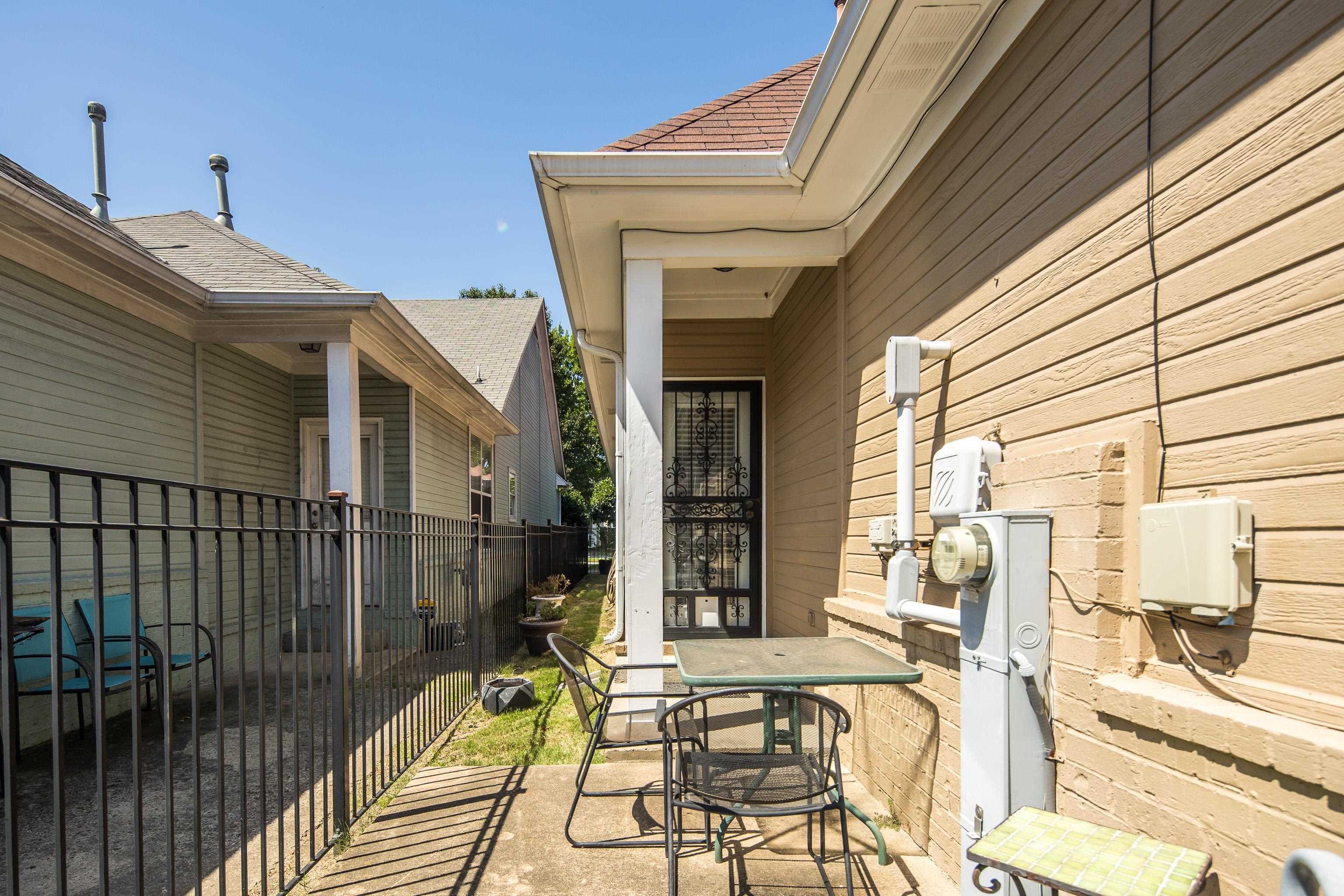1364 Harbor Park Dr Property Photo 27