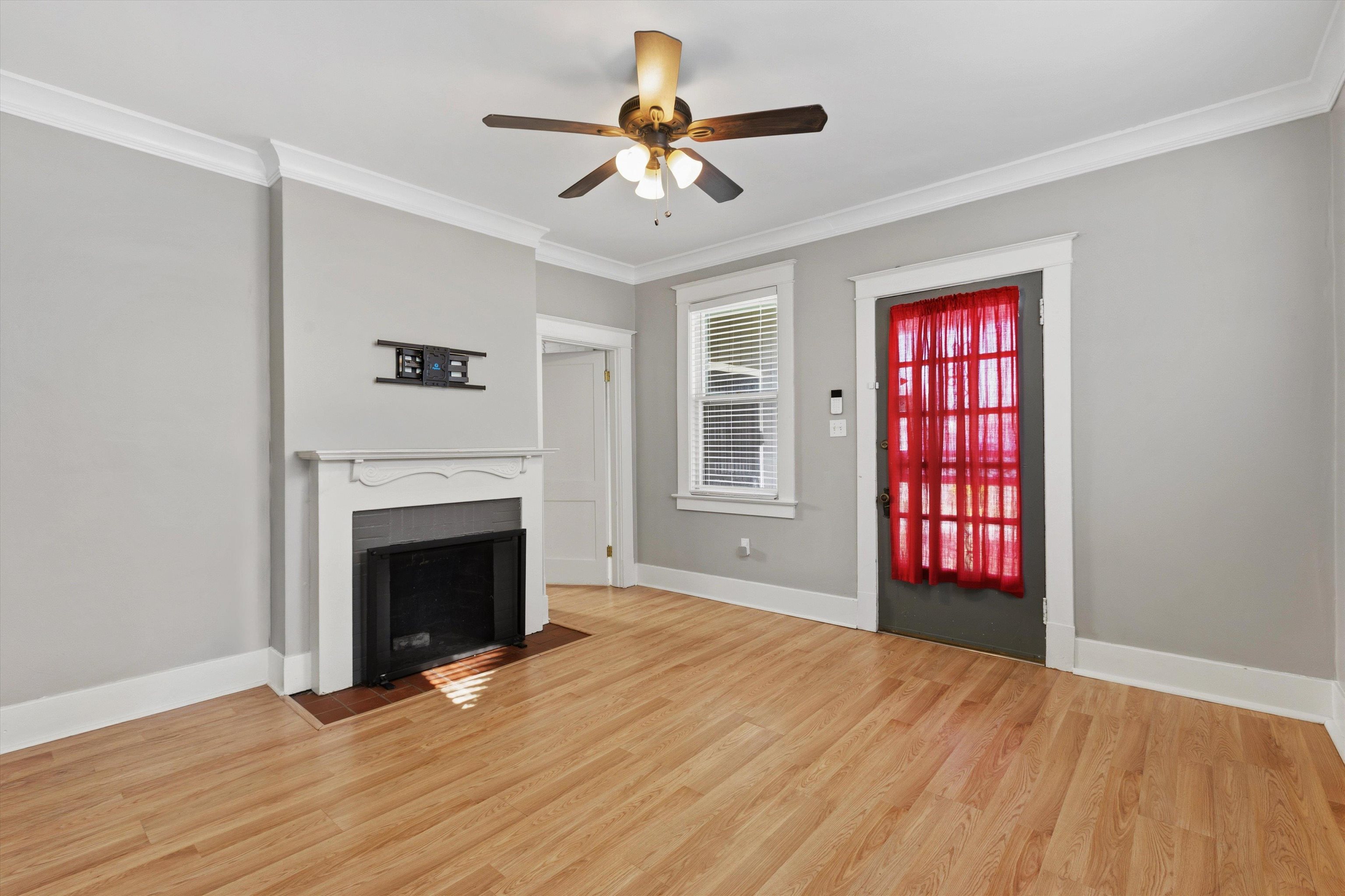 1819 Crump Ave Property Photo 6