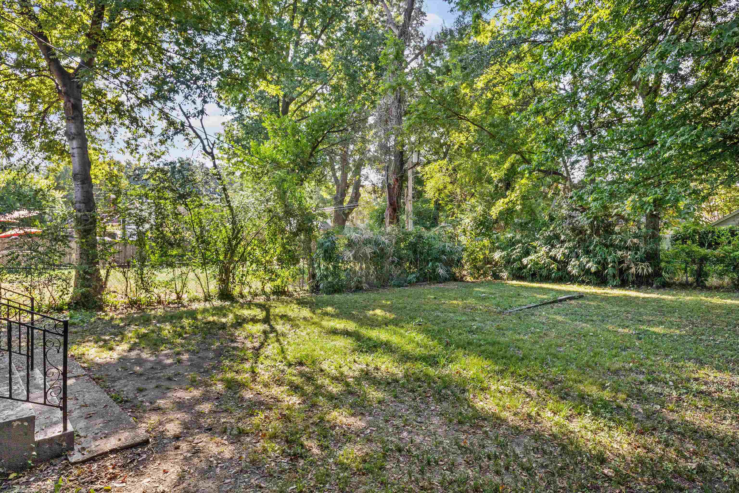 1819 Crump Ave Property Photo 24