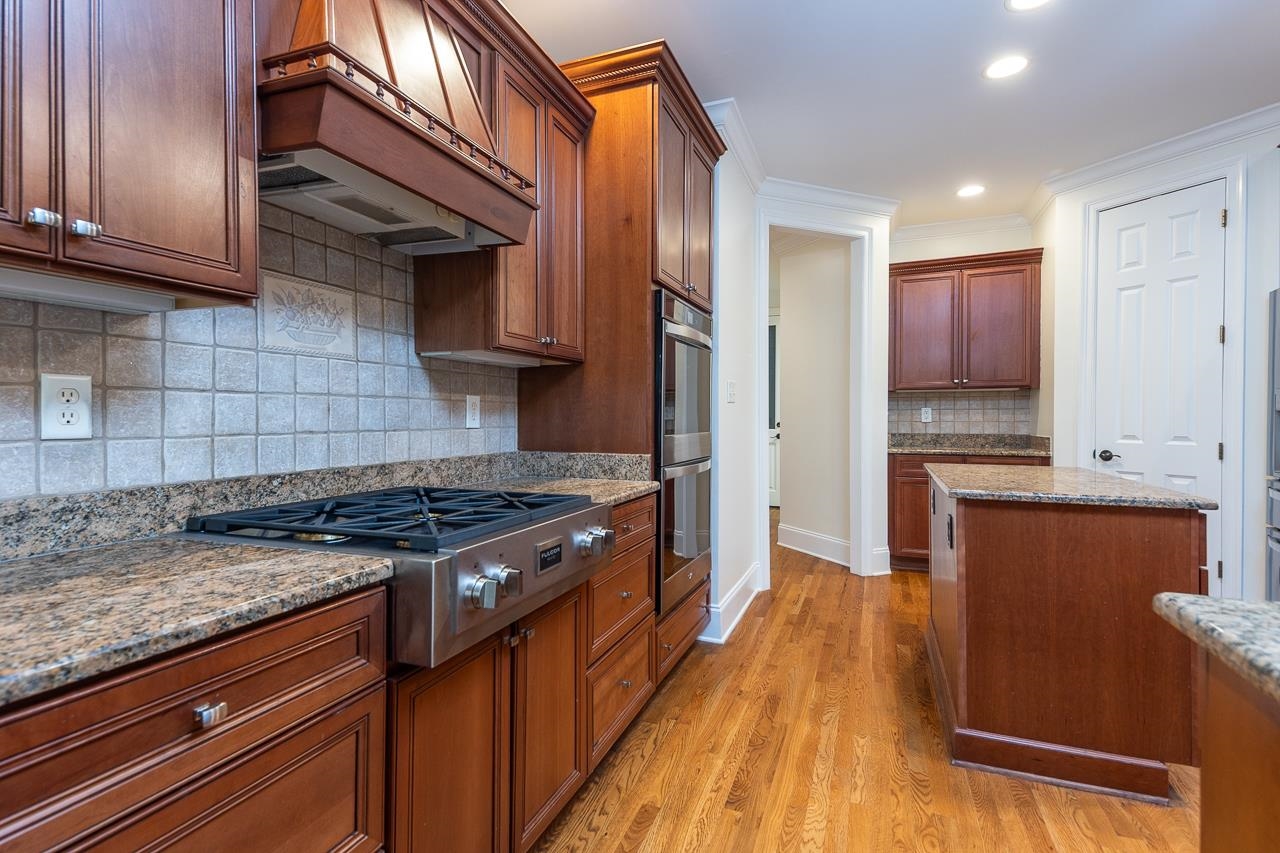 190 Ivy Brook Ln Property Photo 20