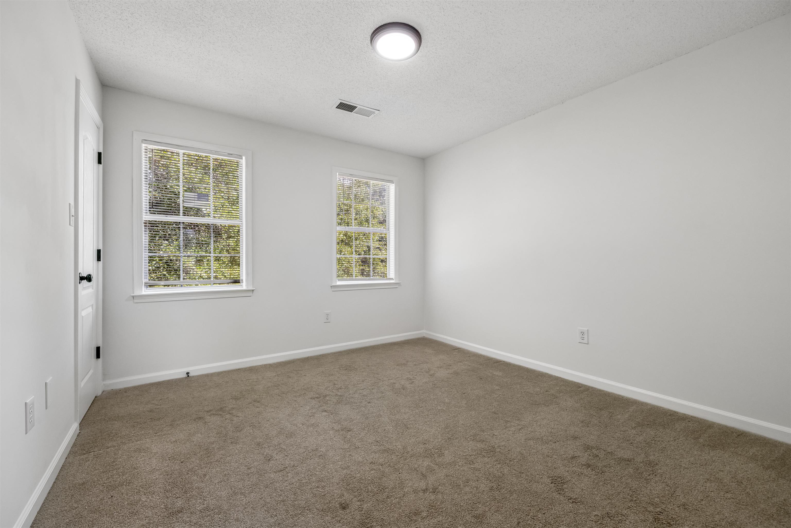 9461 Hickory Dr Property Photo 16