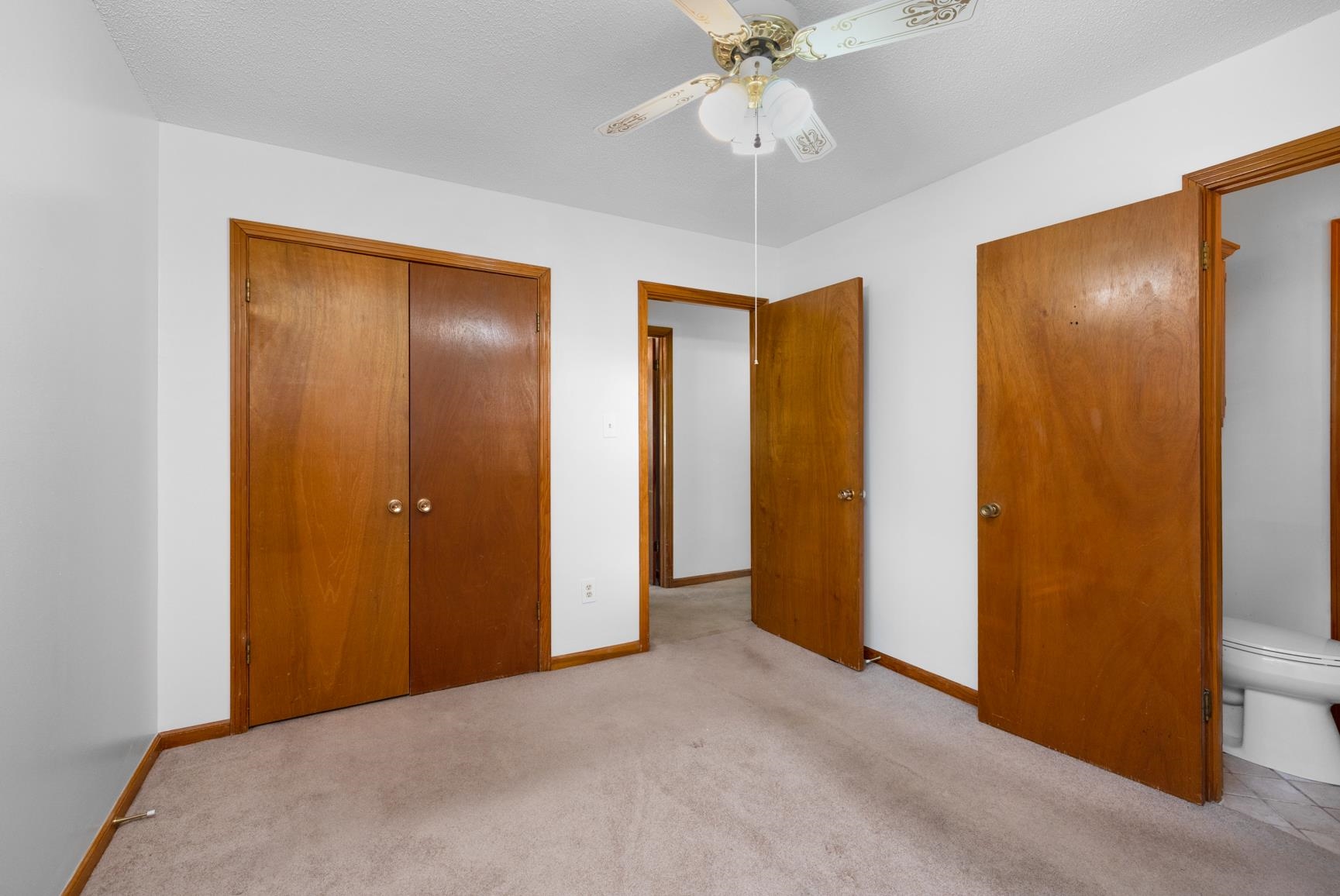 250 Maple Hill Dr Property Photo 13