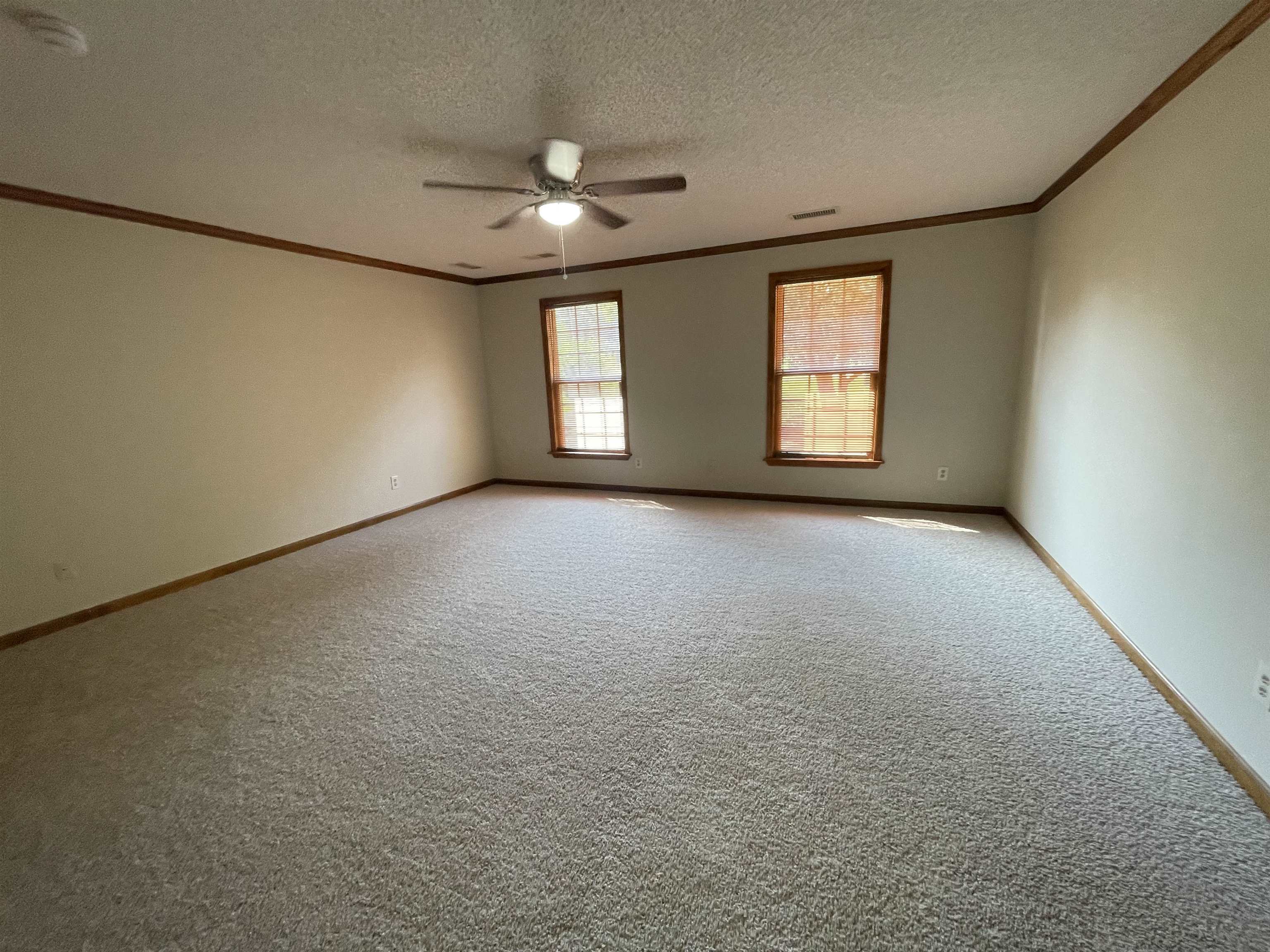 556 Burnett Ln Property Photo 13