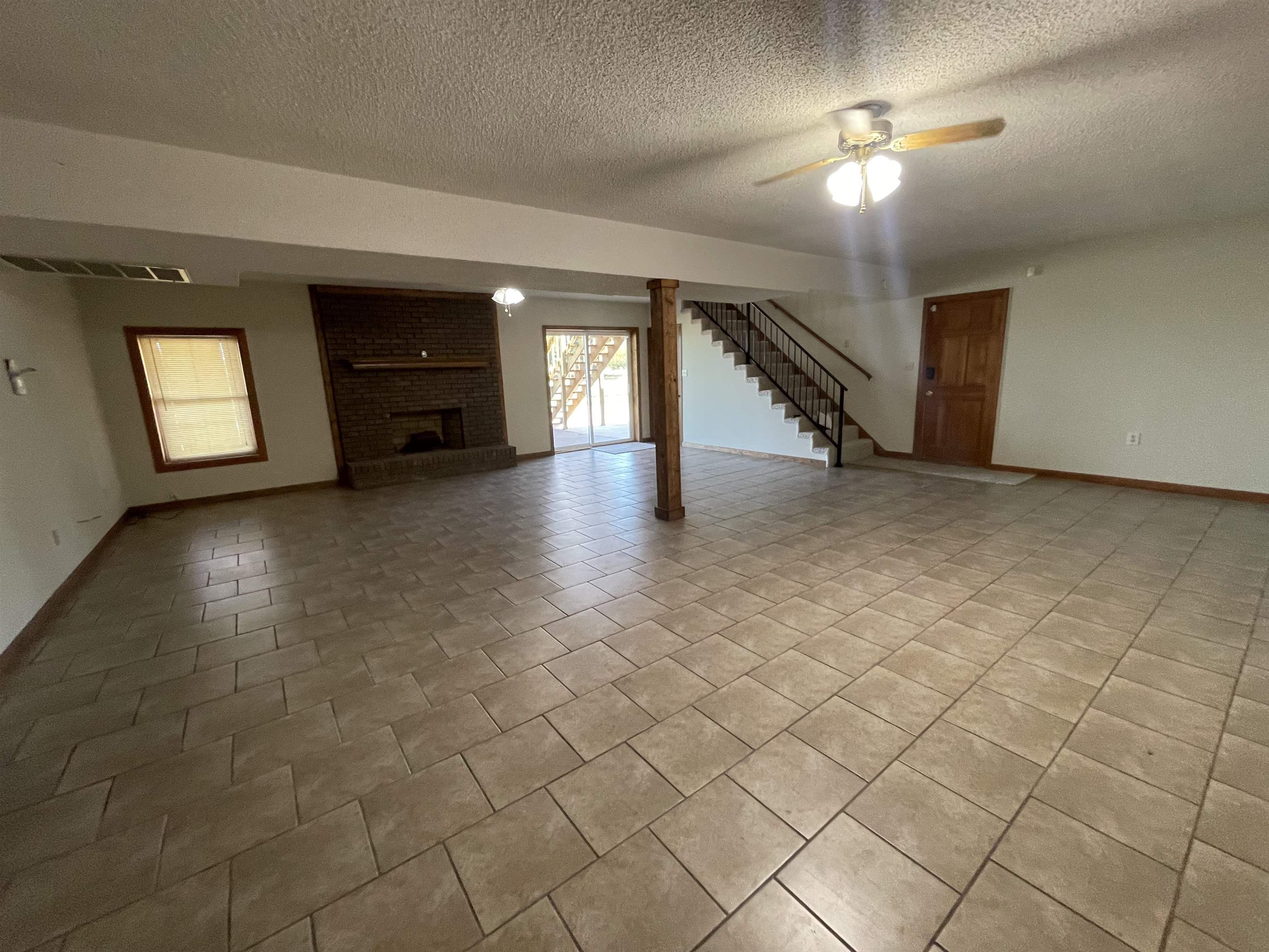 556 Burnett Ln Property Photo 19