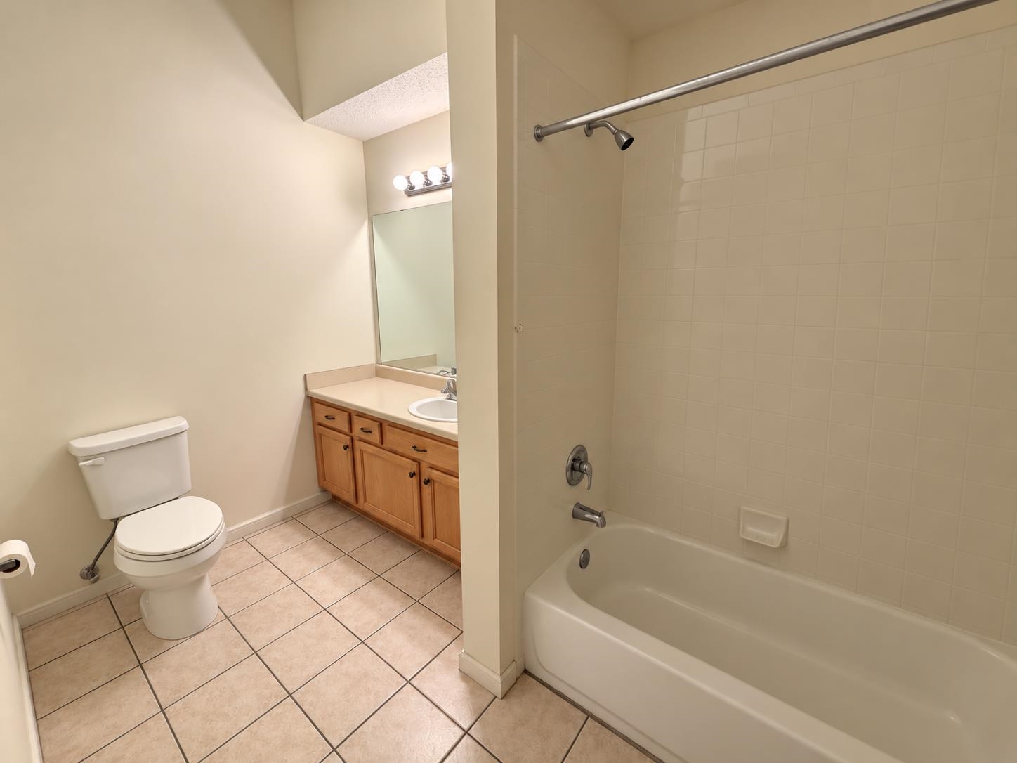 1905 Appling Oaks Cir 13 Property Photo 18