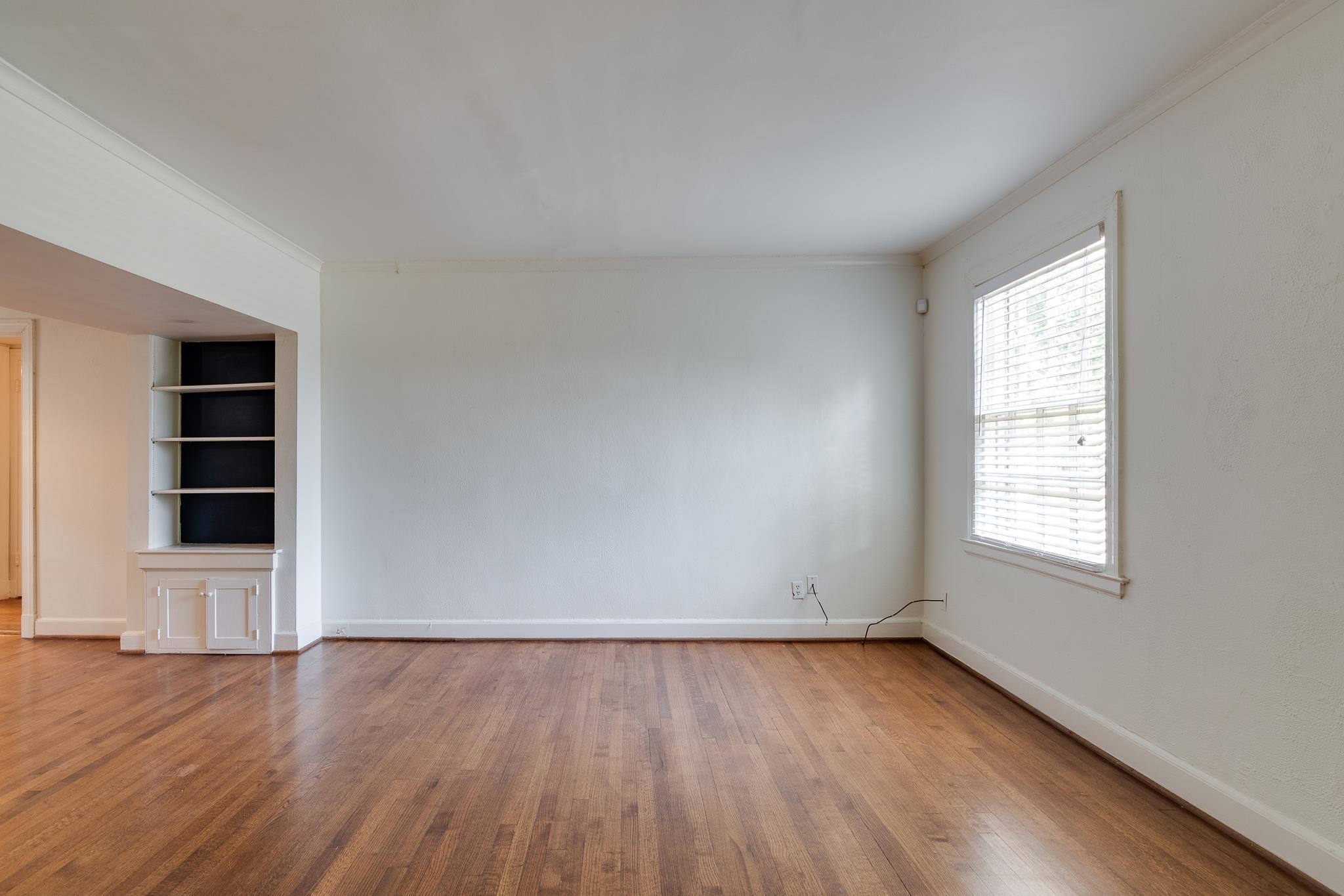1885 Peabody Ave 1 Property Photo 3