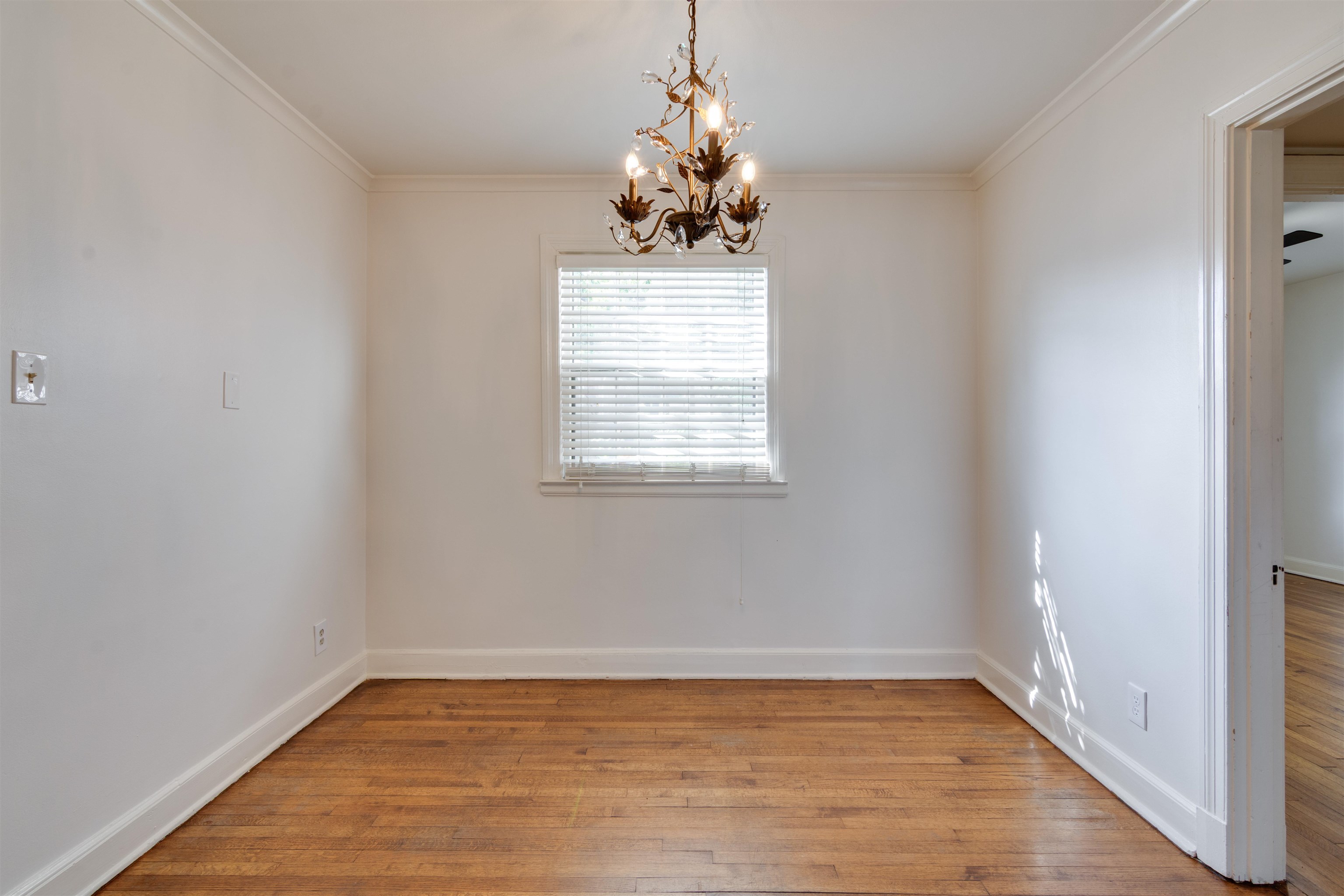 1885 Peabody Ave 1 Property Photo 7
