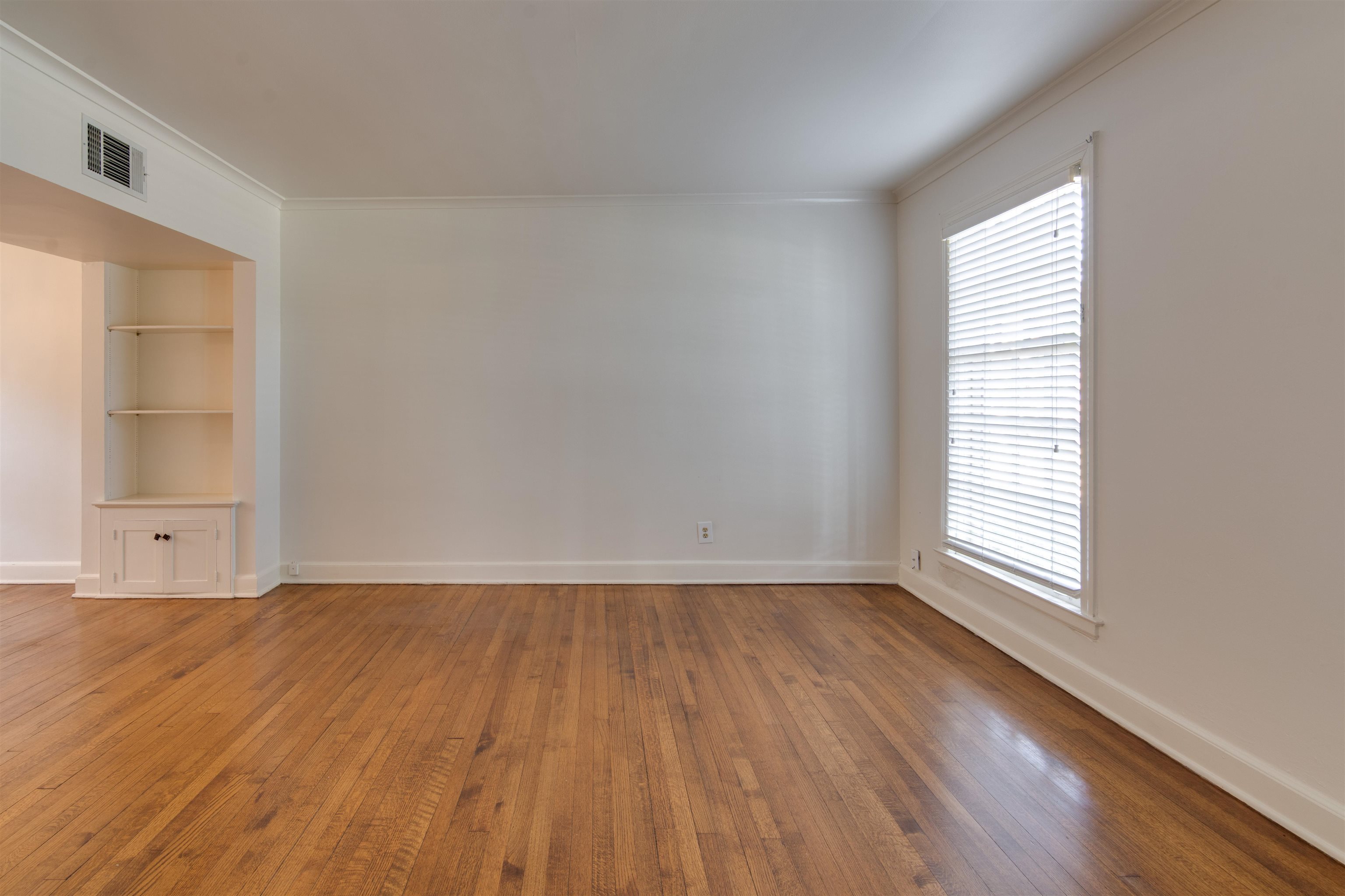 1885 Peabody Ave 1 Property Photo 13