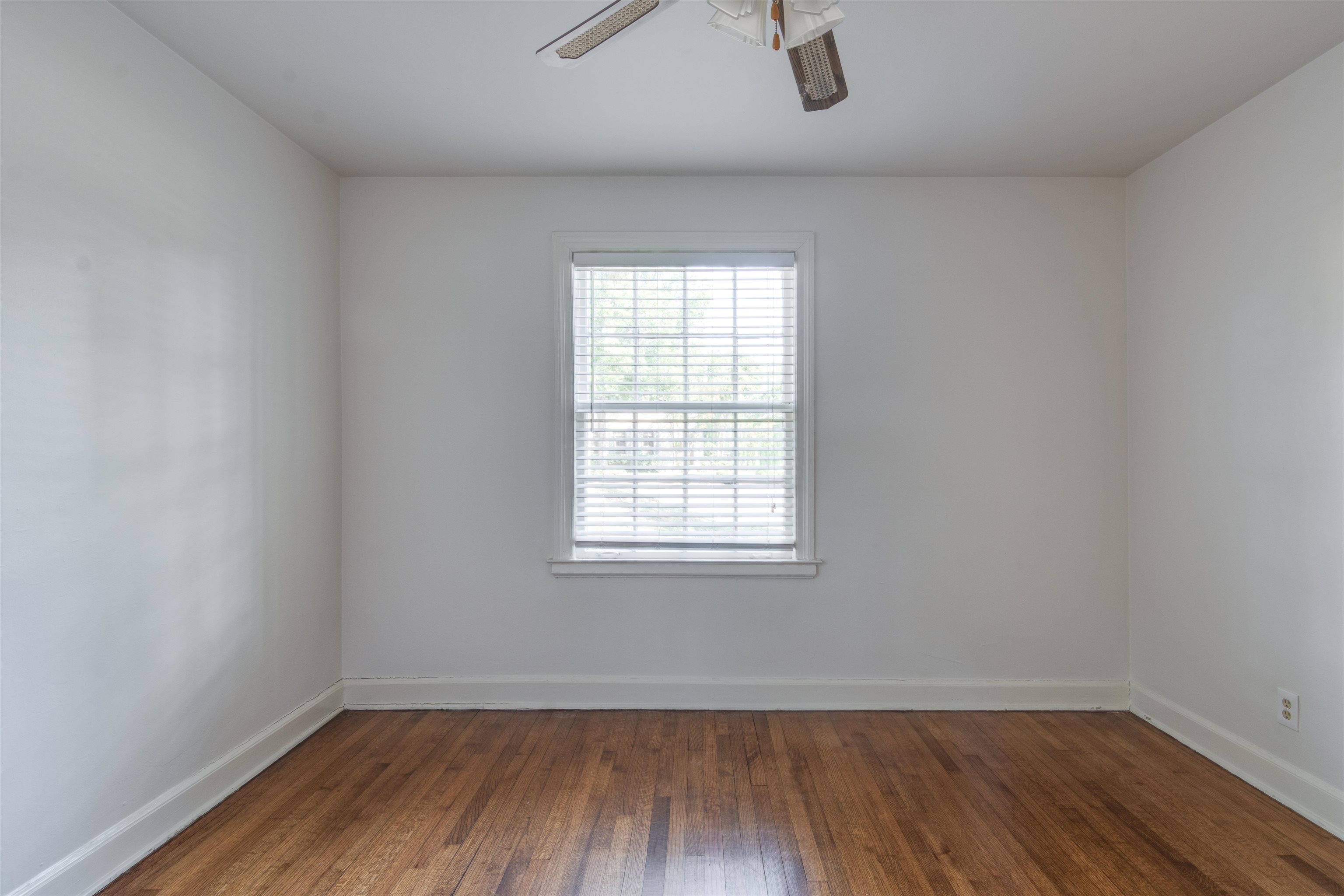 1885 Peabody Ave 1 Property Photo 21