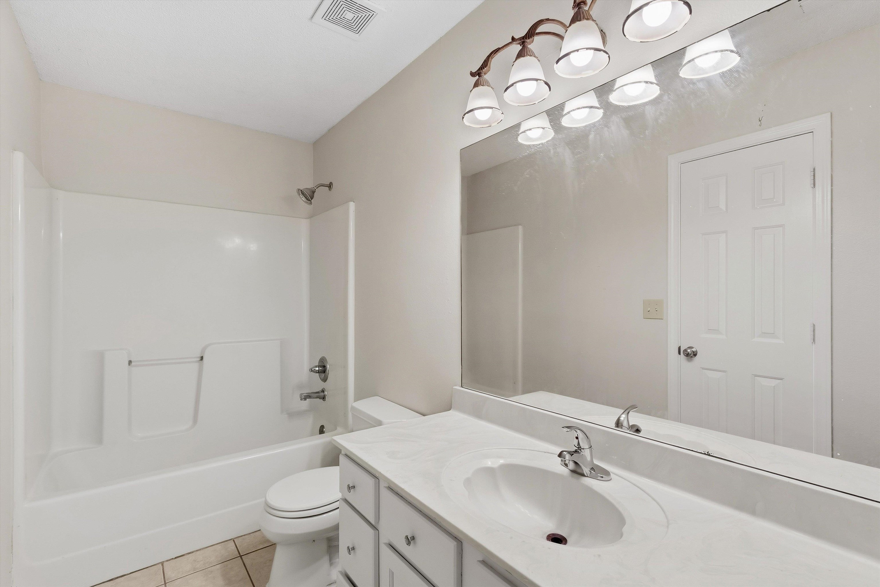 510 Oakland Hills Dr Property Photo 13