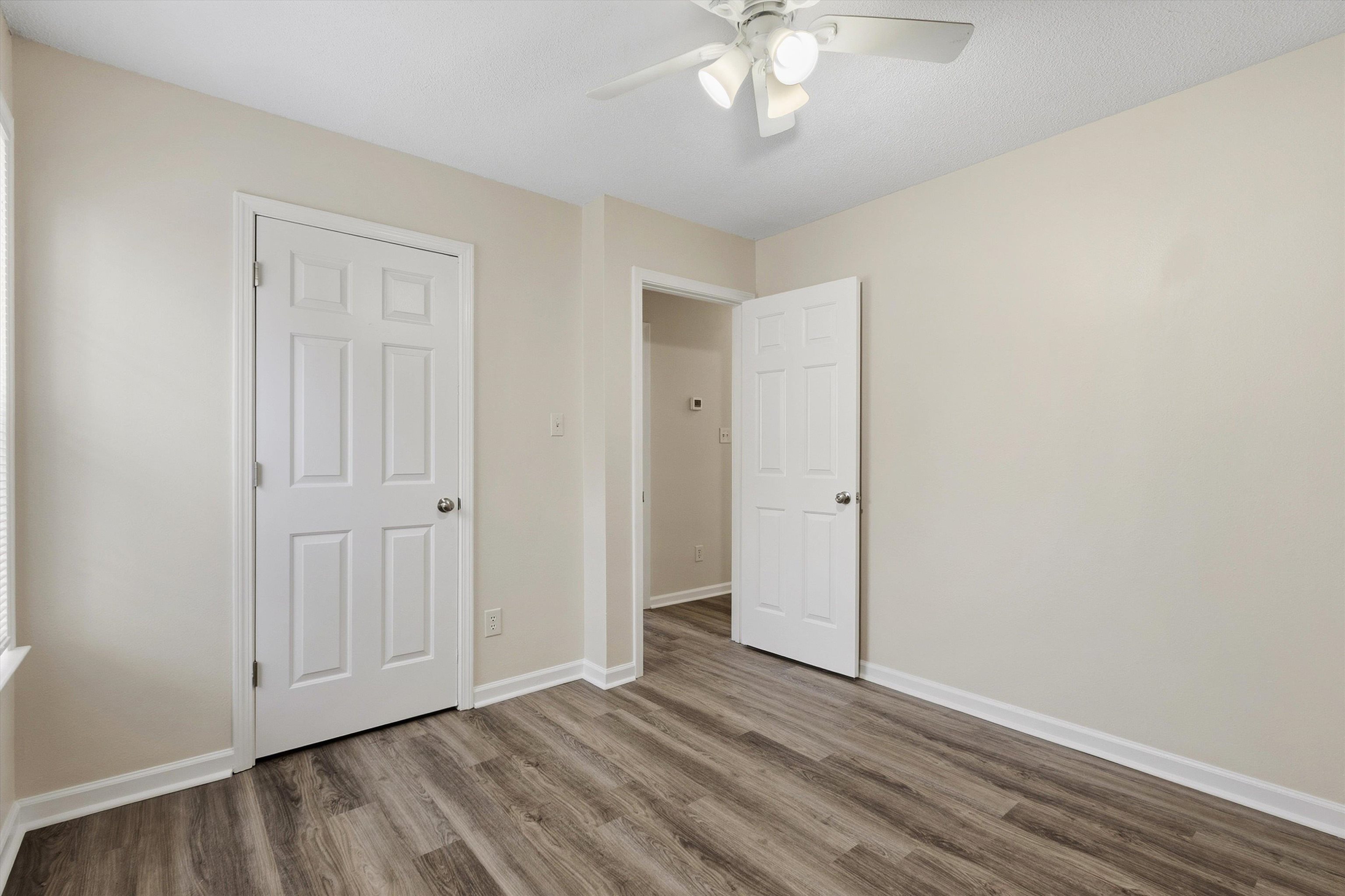 510 Oakland Hills Dr Property Photo 18