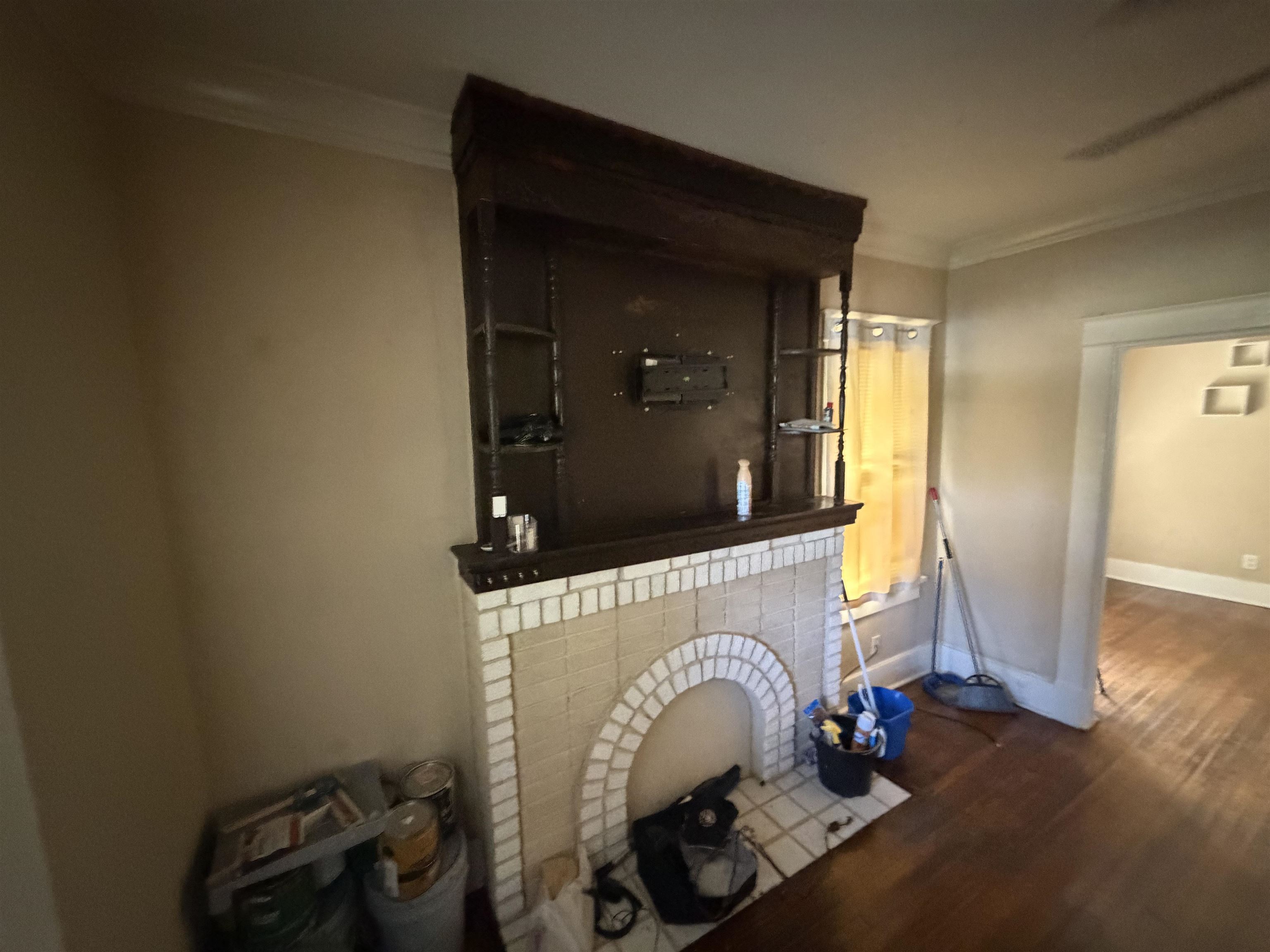 1585 Court Ave Property Photo 2