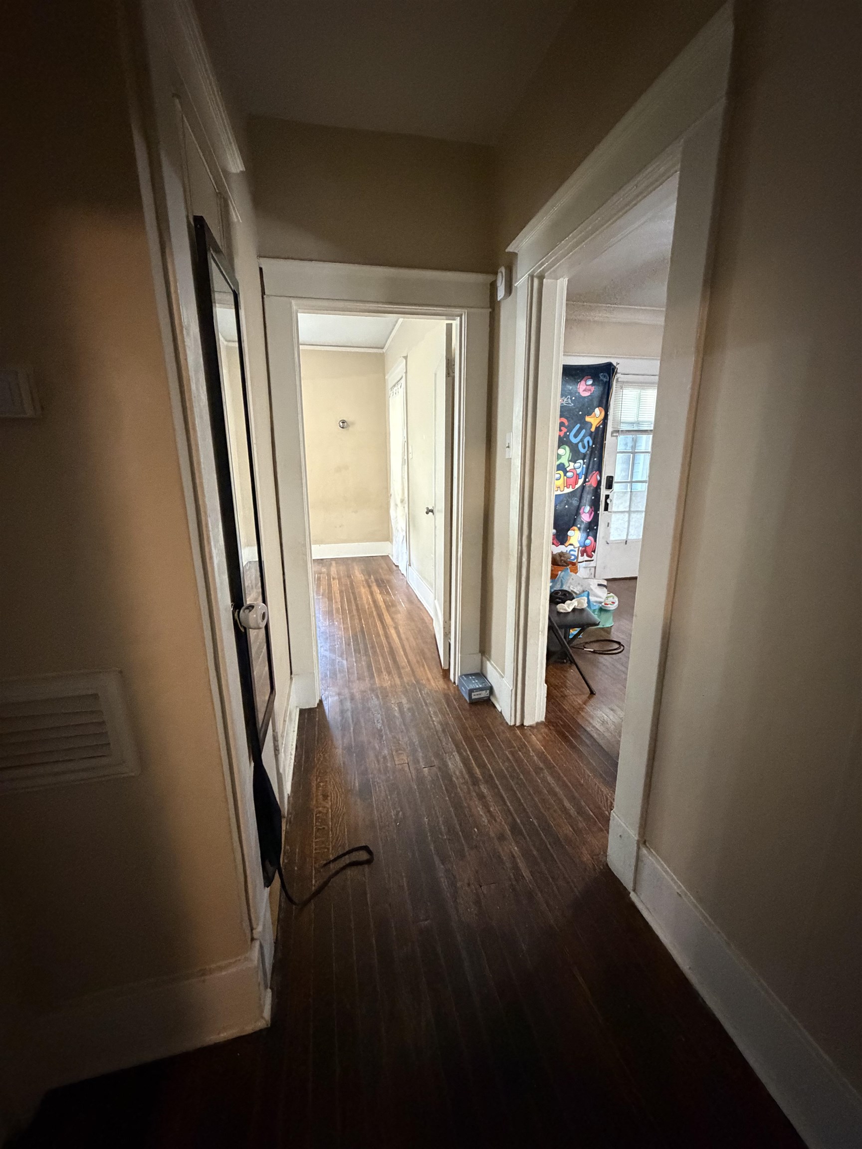 1585 Court Ave Property Photo 11