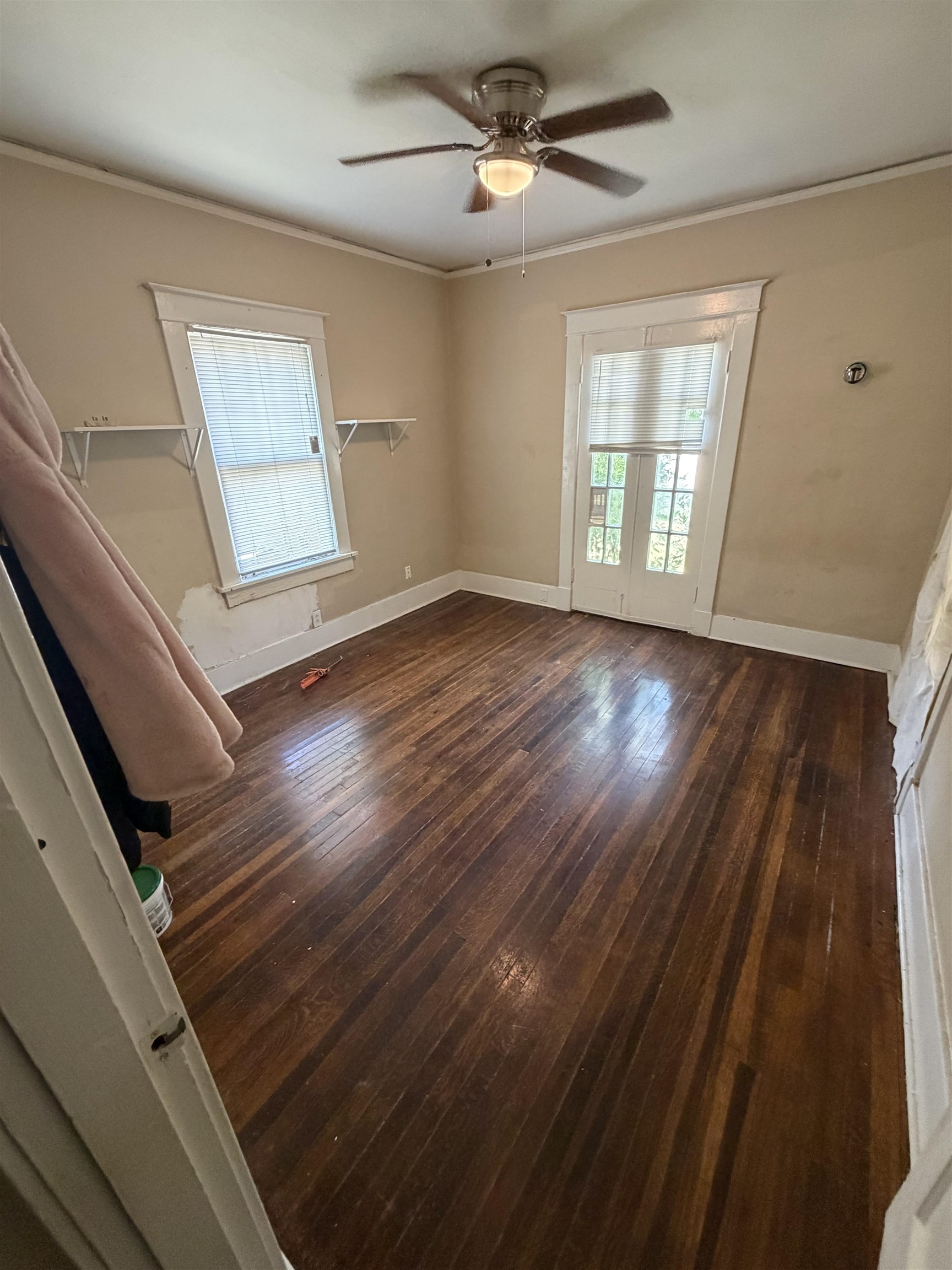 1585 Court Ave Property Photo 12