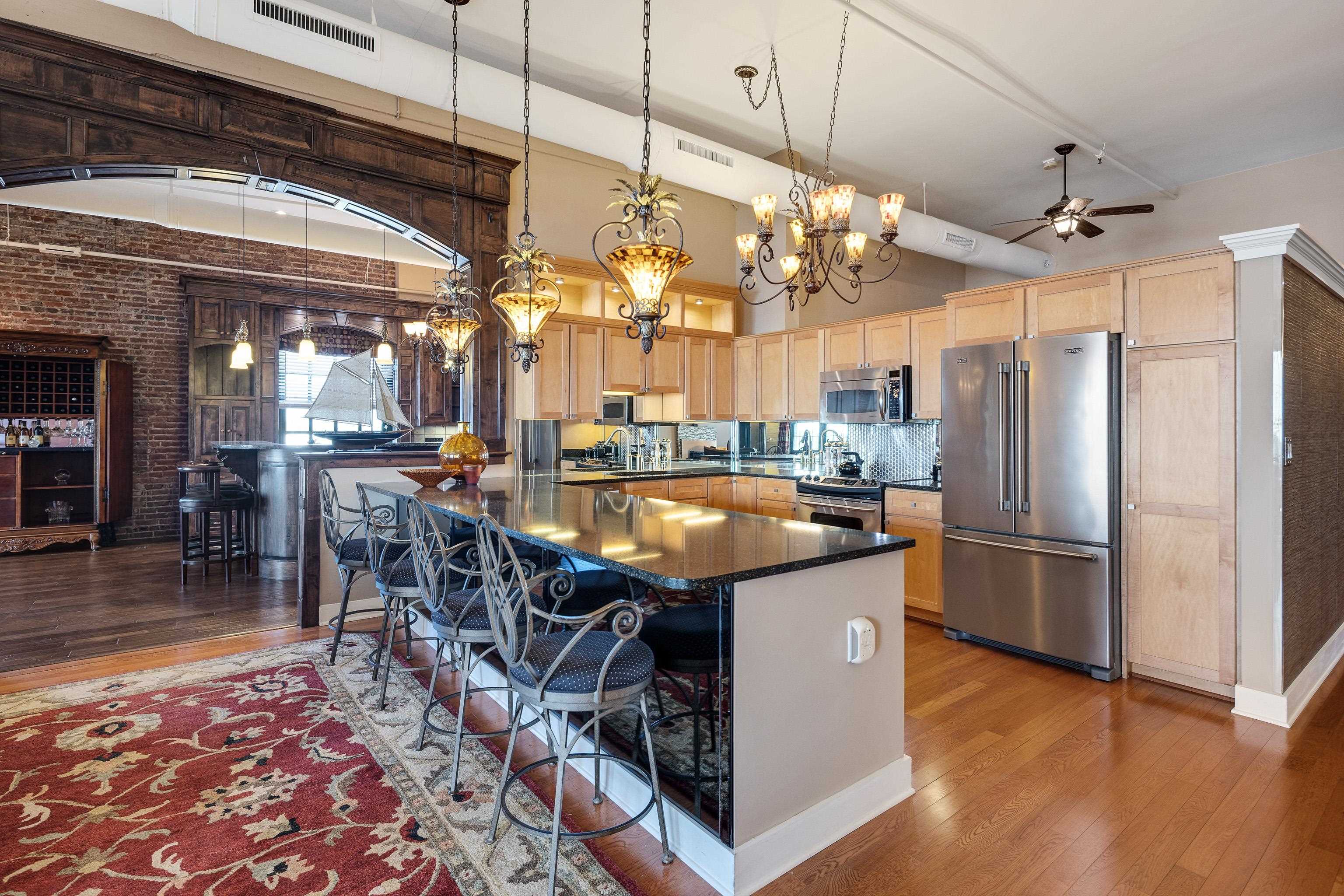 505 Tennessee St Ph7 Property Photo 6
